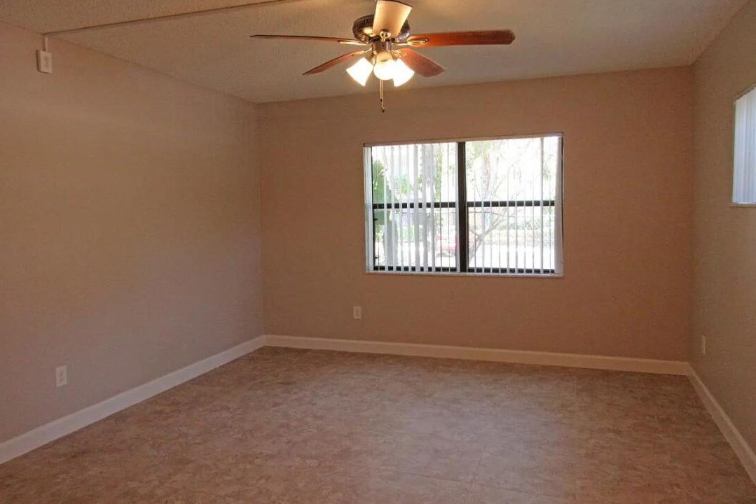 1989 Nw 4th Ave #g, Boca Raton, FL 33432