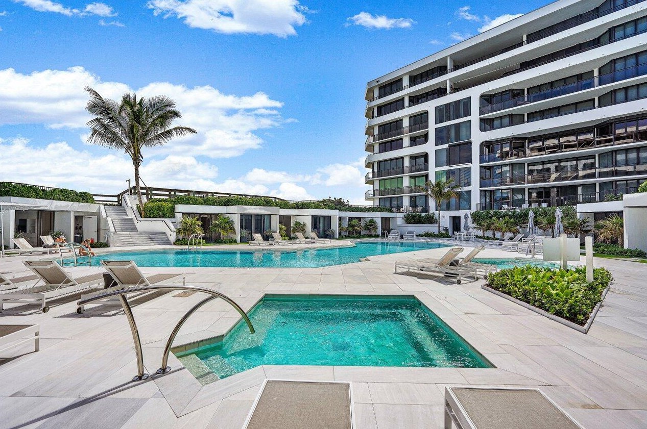 3100 S Ocean Blvd #202s, Palm Beach, FL 33480