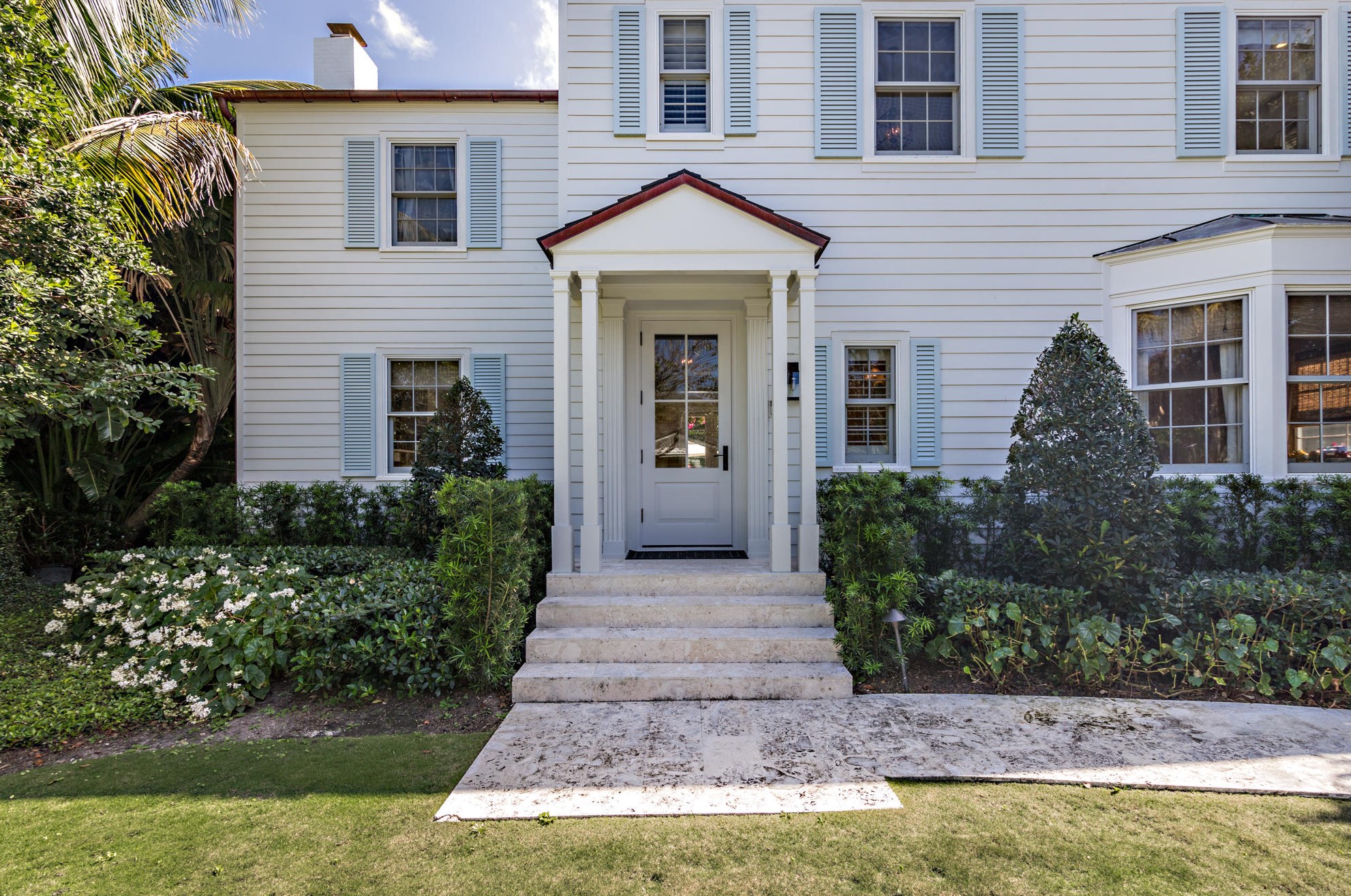 260 El Pueblo Way, Palm Beach, FL 33480