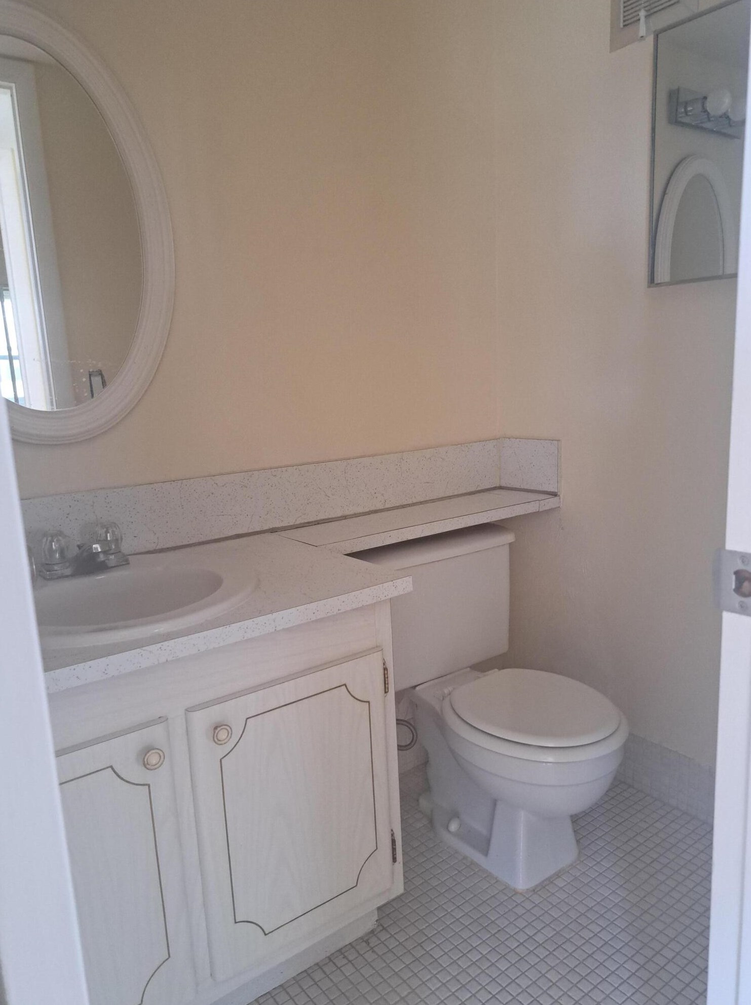 241 Sheffield J, West Palm Beach, FL 33417