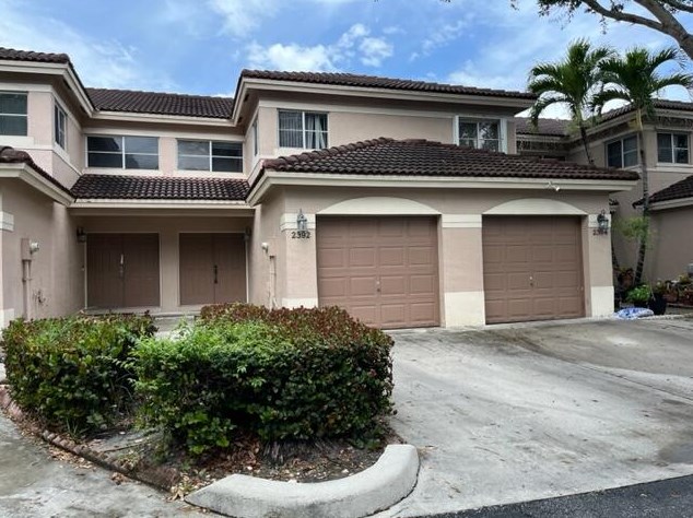 2392 97th Way, Hollywood, FL 33024-1440