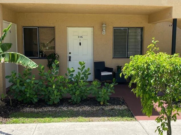 6023 10th Ave N #116, Lake Worth, FL 33463