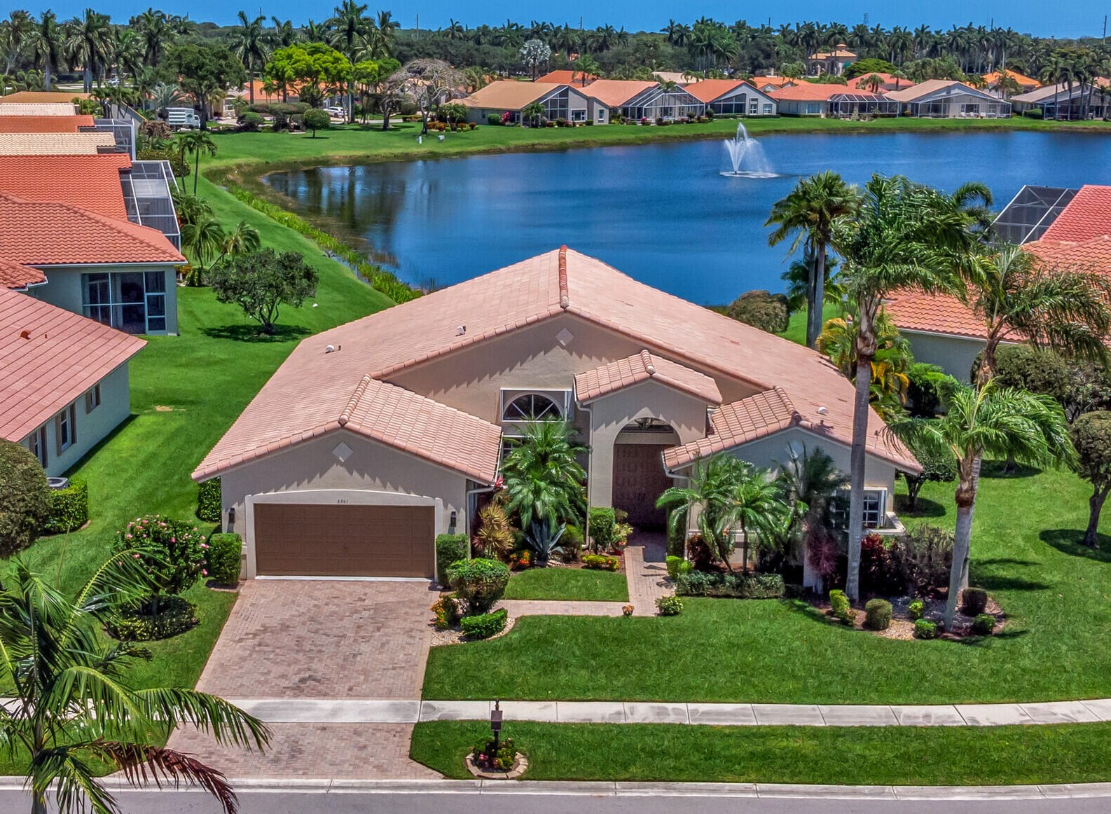 6865 Treves Way, Boynton Beach, FL 33437-6485