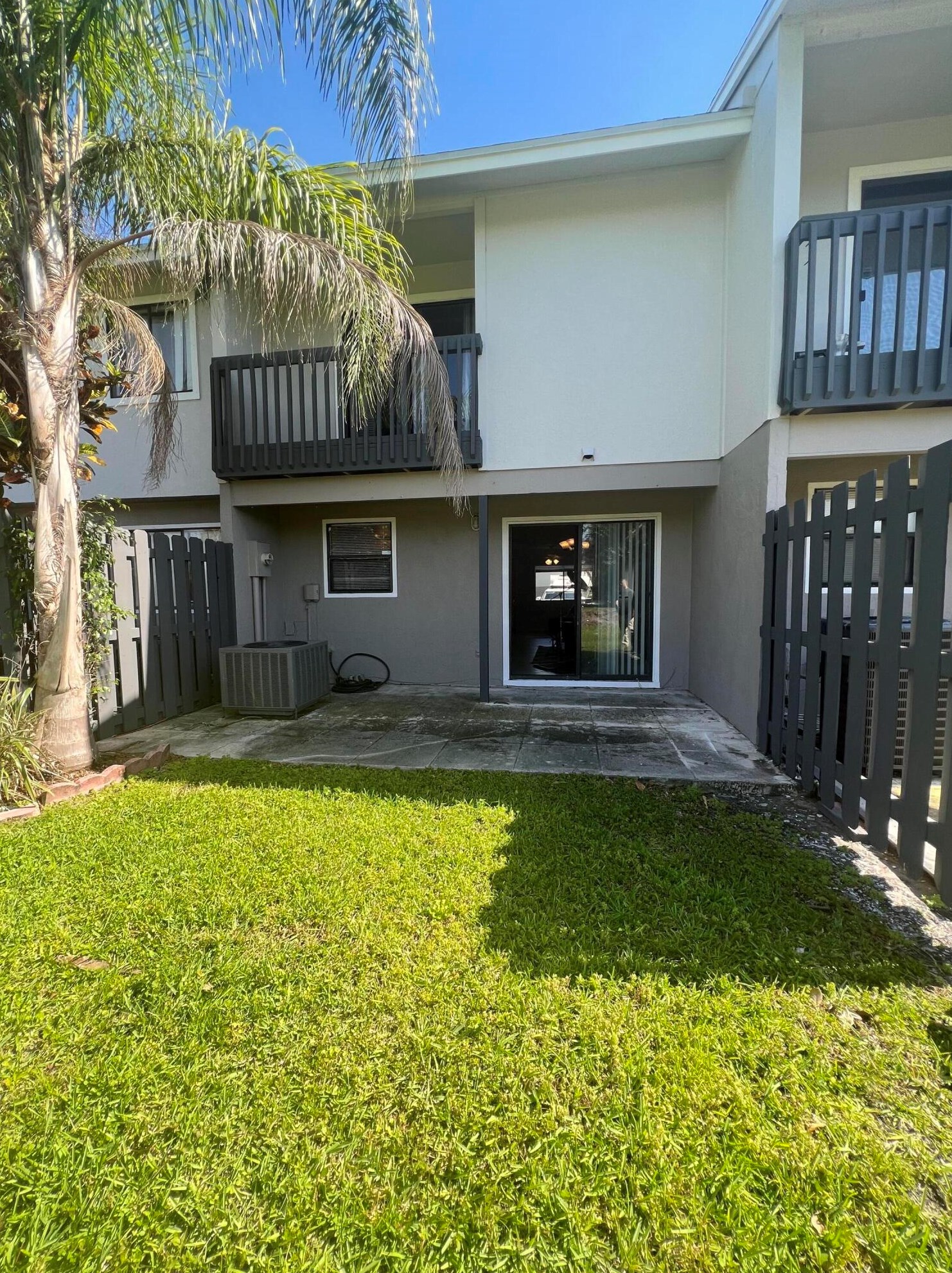 5804 Channel Dr, Lake Worth FL  33463-2379 exterior