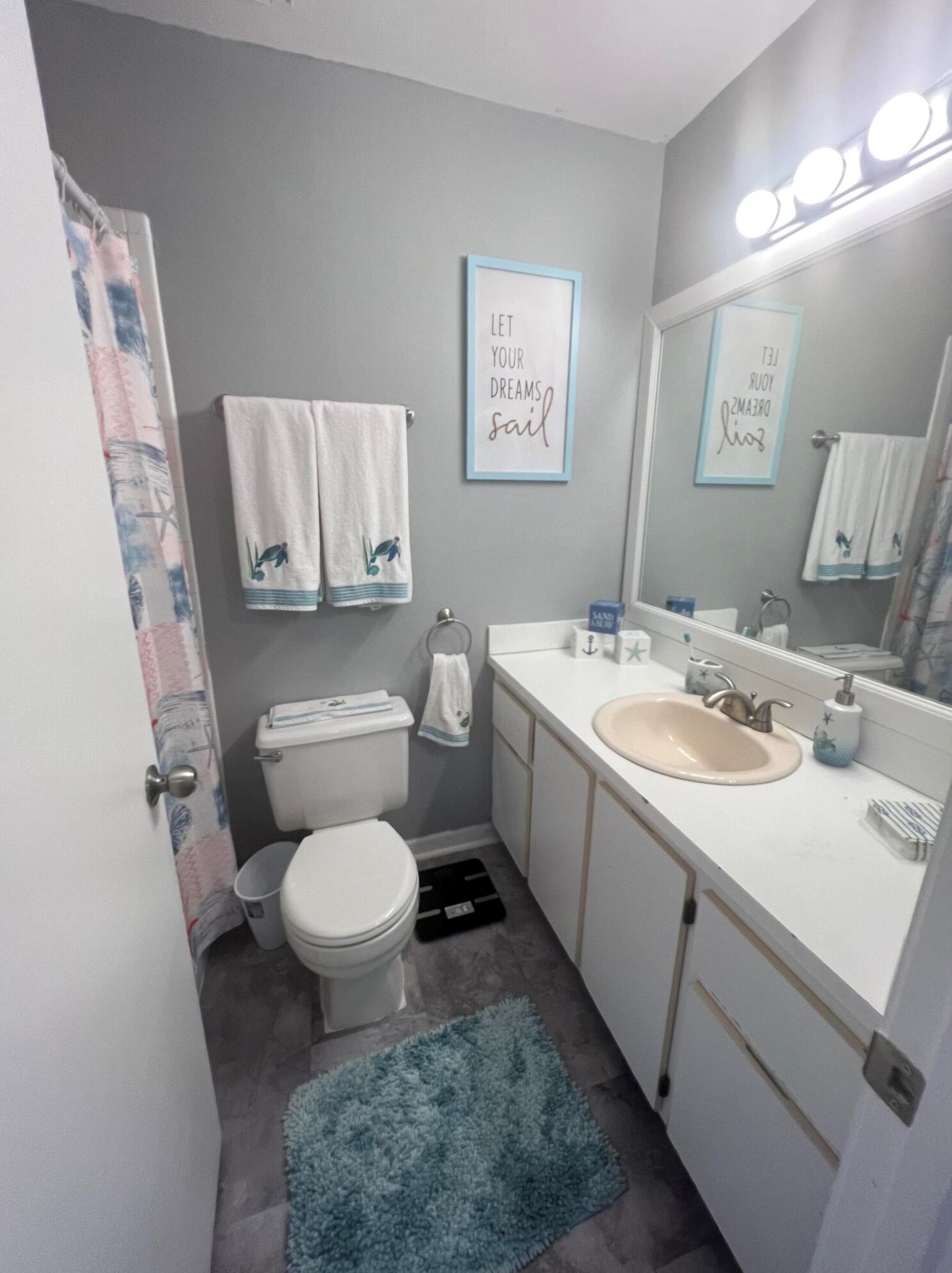 5804 Channel Dr, Lake Worth FL  33463-2379 exterior