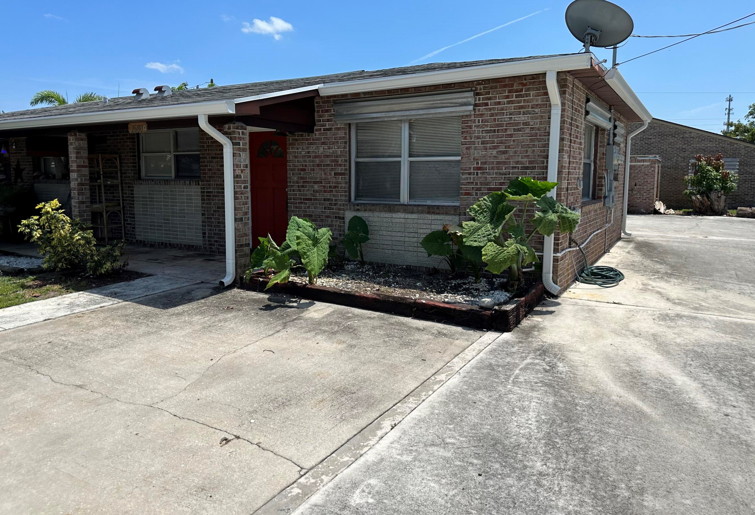 2680 Hinda Rd #b, West Palm Beach, FL 33403