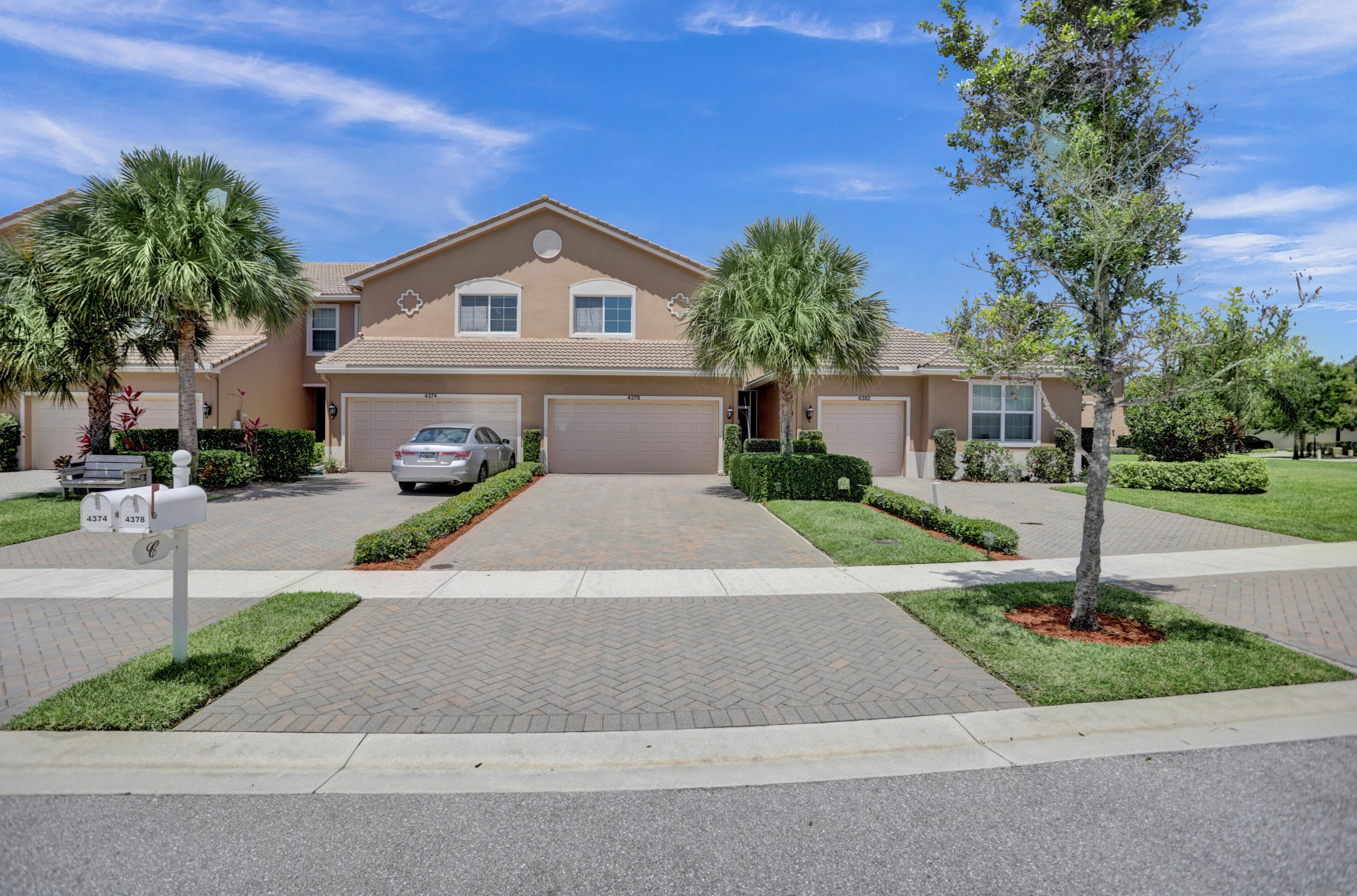 4378 Colony View Dr, Lake Worth, FL 33463-7841