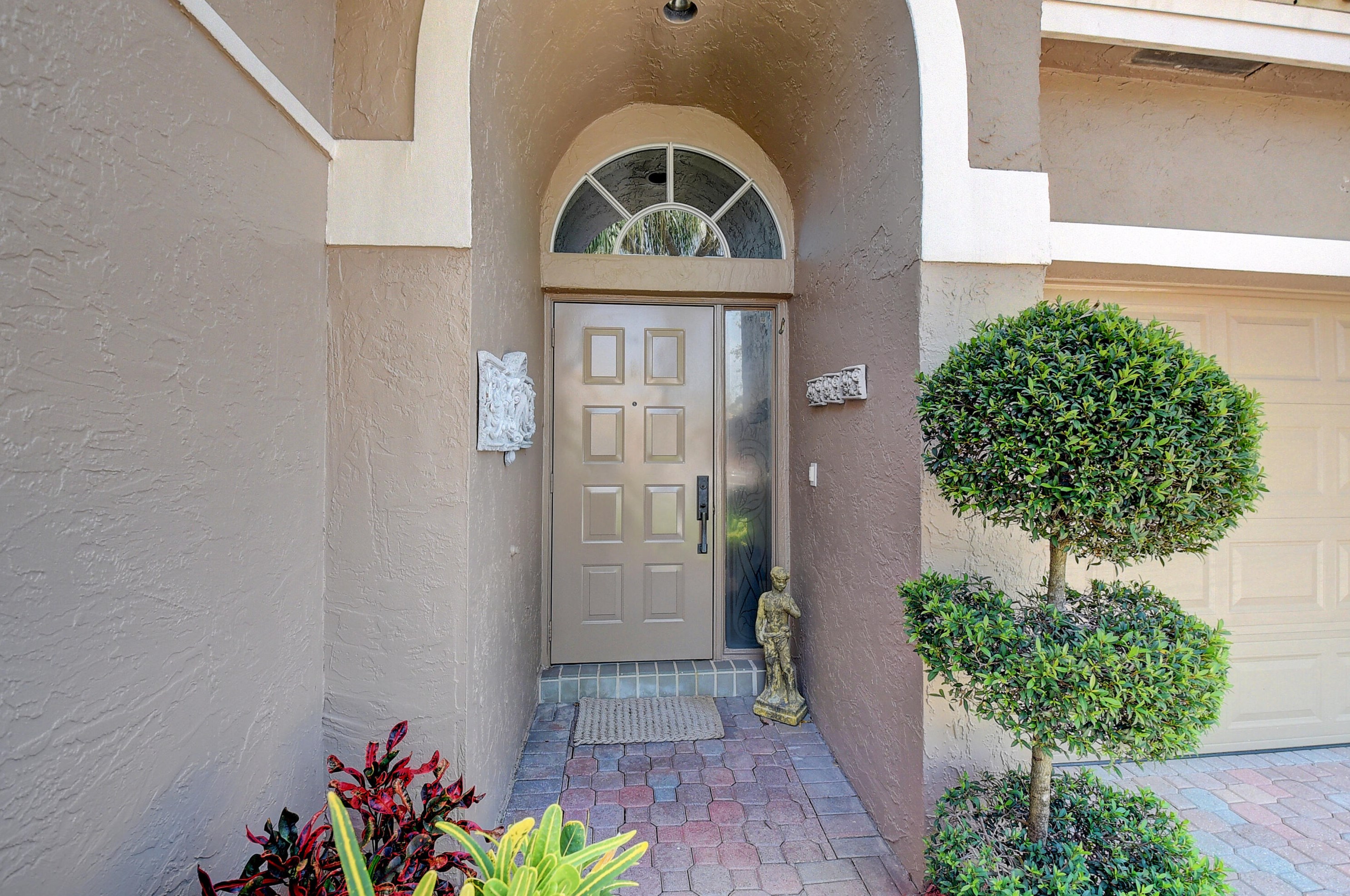 23301 Torre Cir, Boca Raton, FL 33433-7027