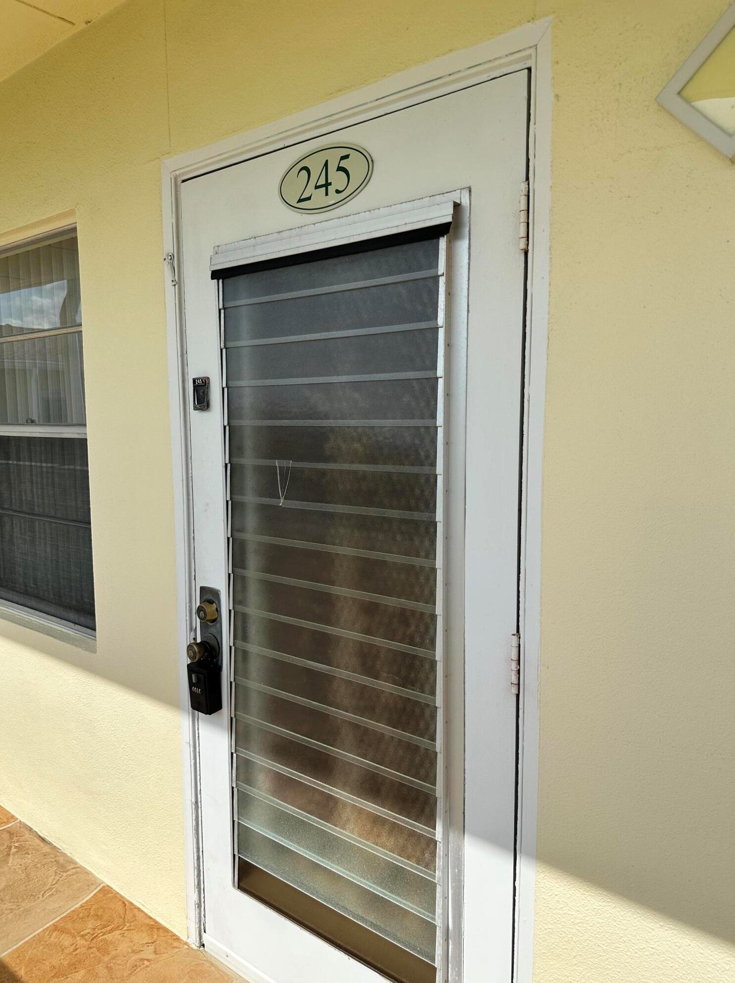 245 Dorset F, Boca Raton, FL 33434-6108