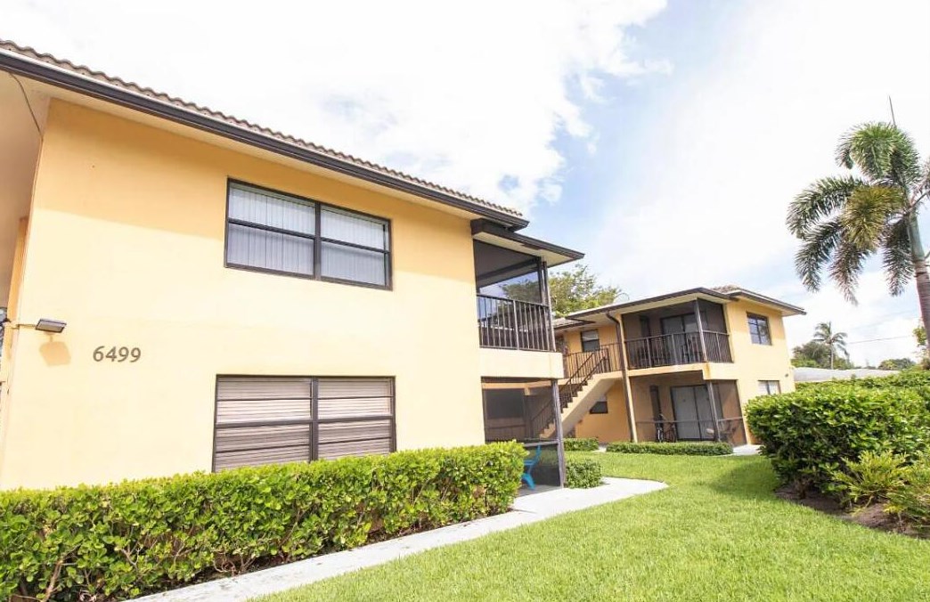 6499 Ne 7th Ave Apt 7, Boca Raton, FL 33487