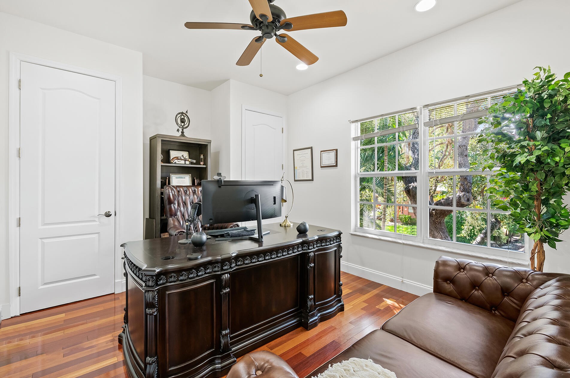 226 Lakeside Dr, Lake Worth FL  33460-3511 exterior