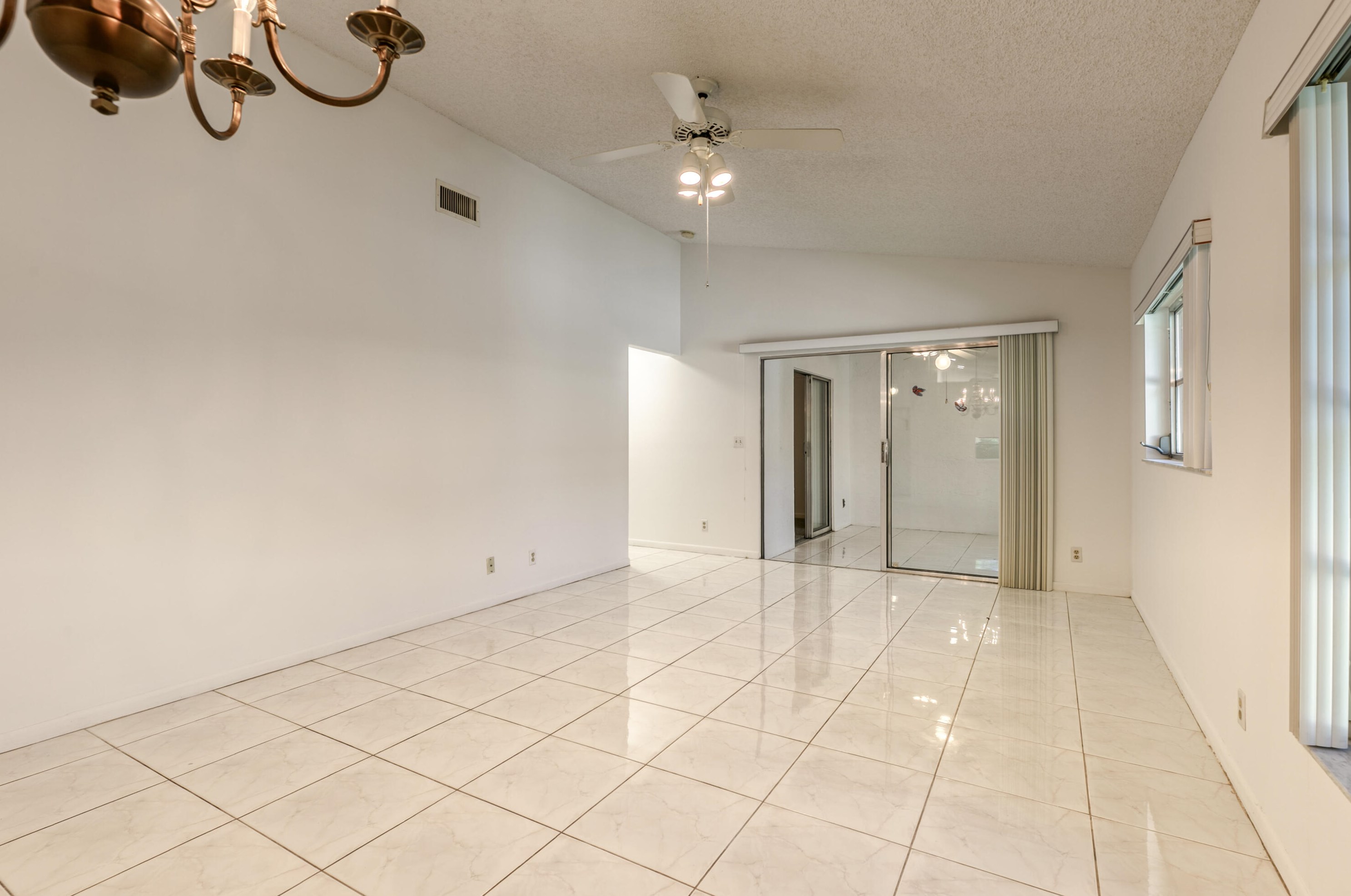 8294 Springtree Rd, Boca Raton FL 33496-5128 exterior