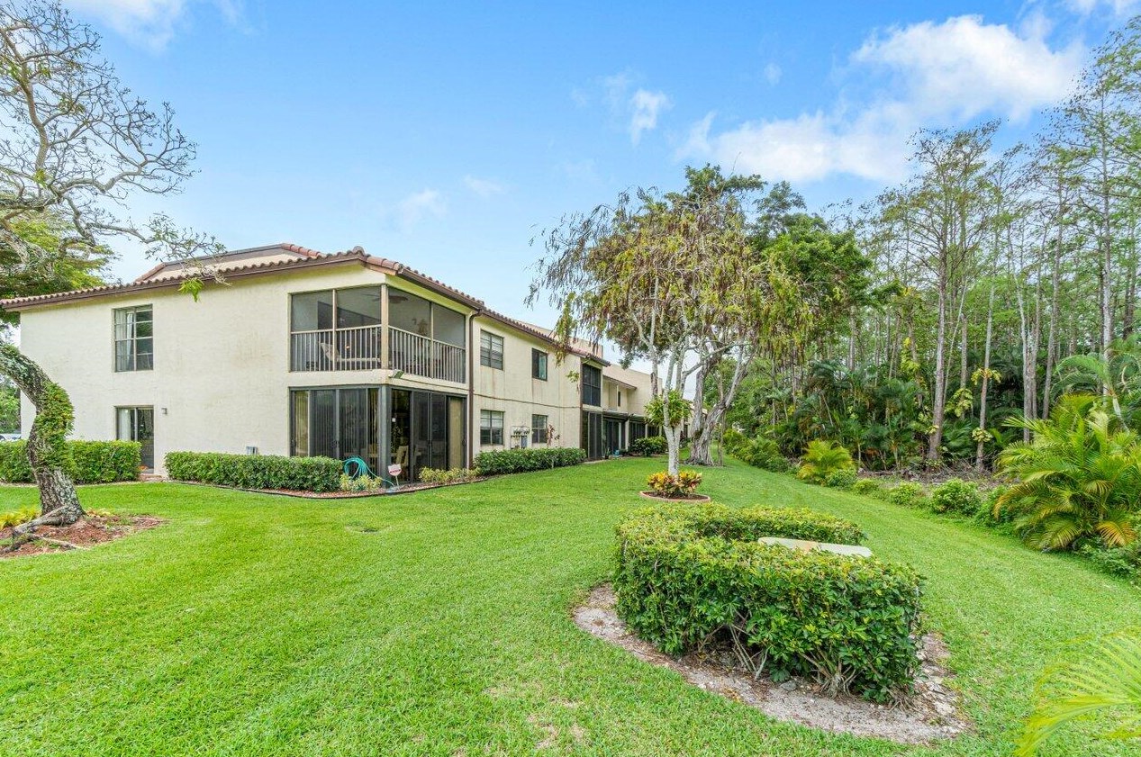 21728 Arriba Real, Boca Raton FL 33433-2901 exterior