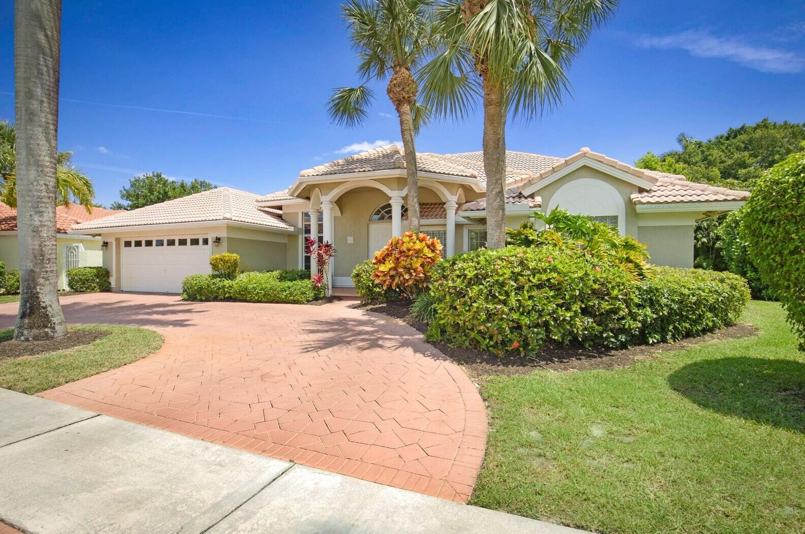 19384 Preserve Dr, Boca Raton, FL 33498-4816