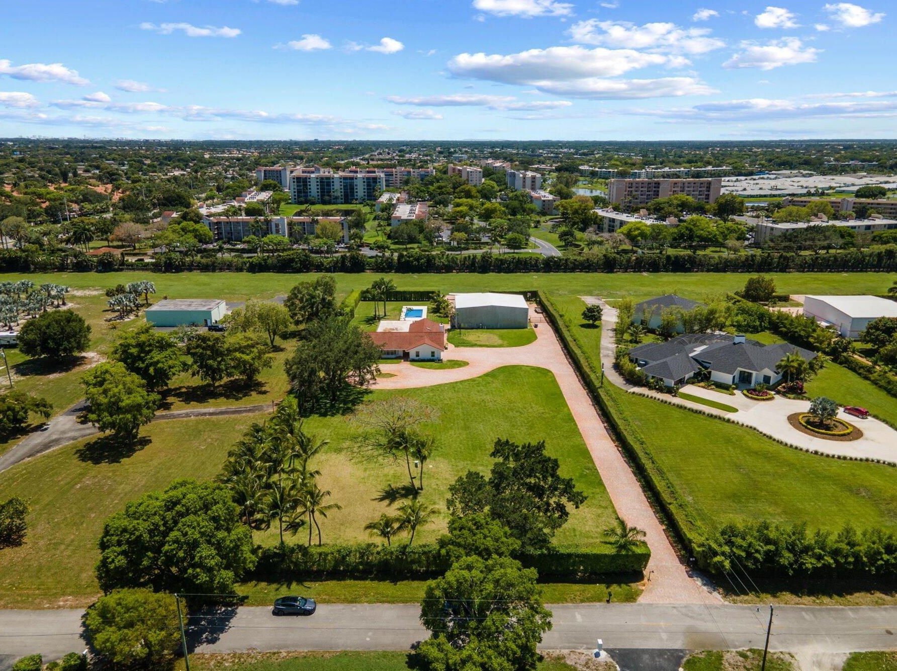 6610 Skyline Dr, Delray Beach, FL 33446