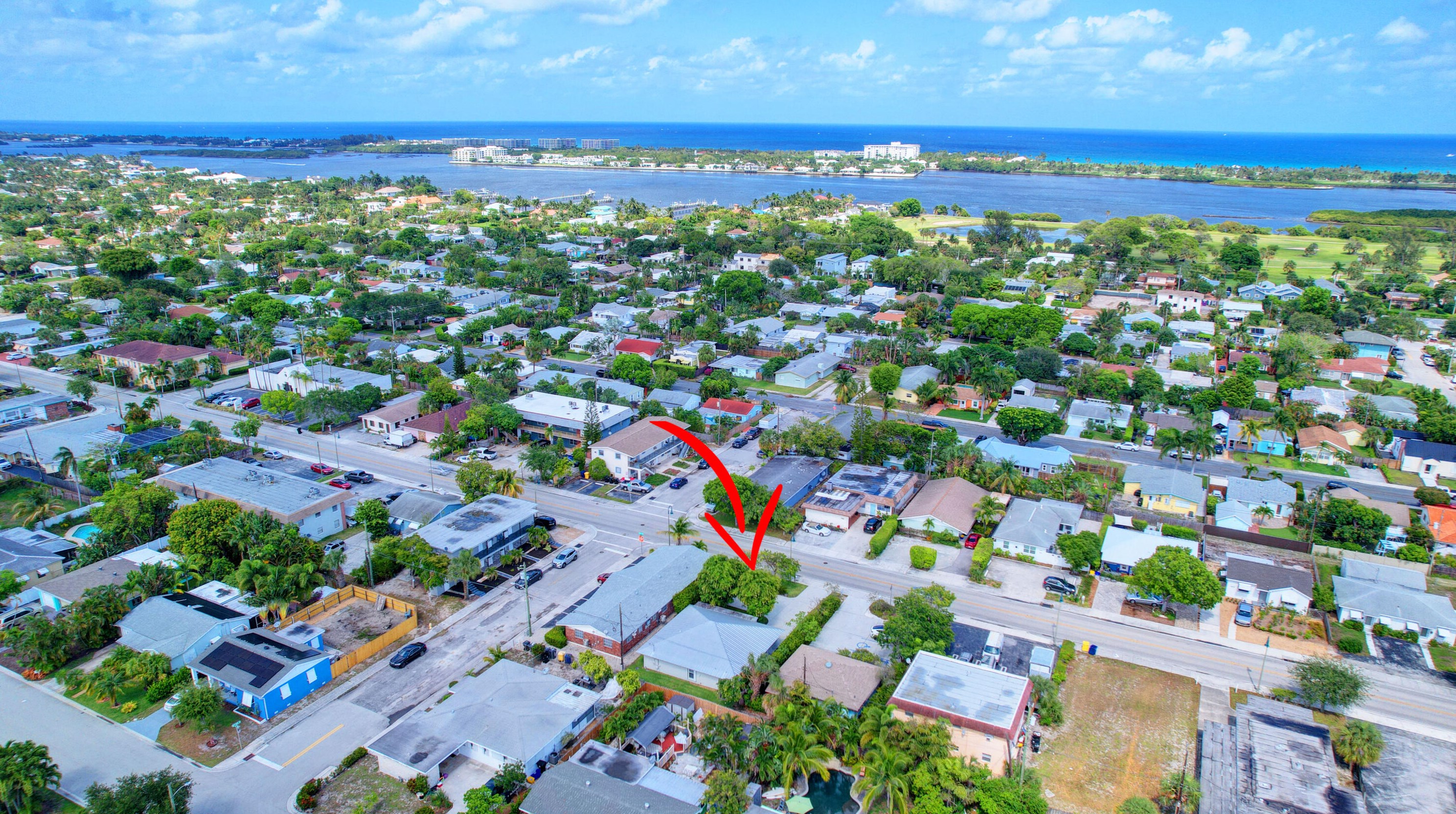 1425 Federal Hwy, Lake Worth FL  33460-1942 exterior