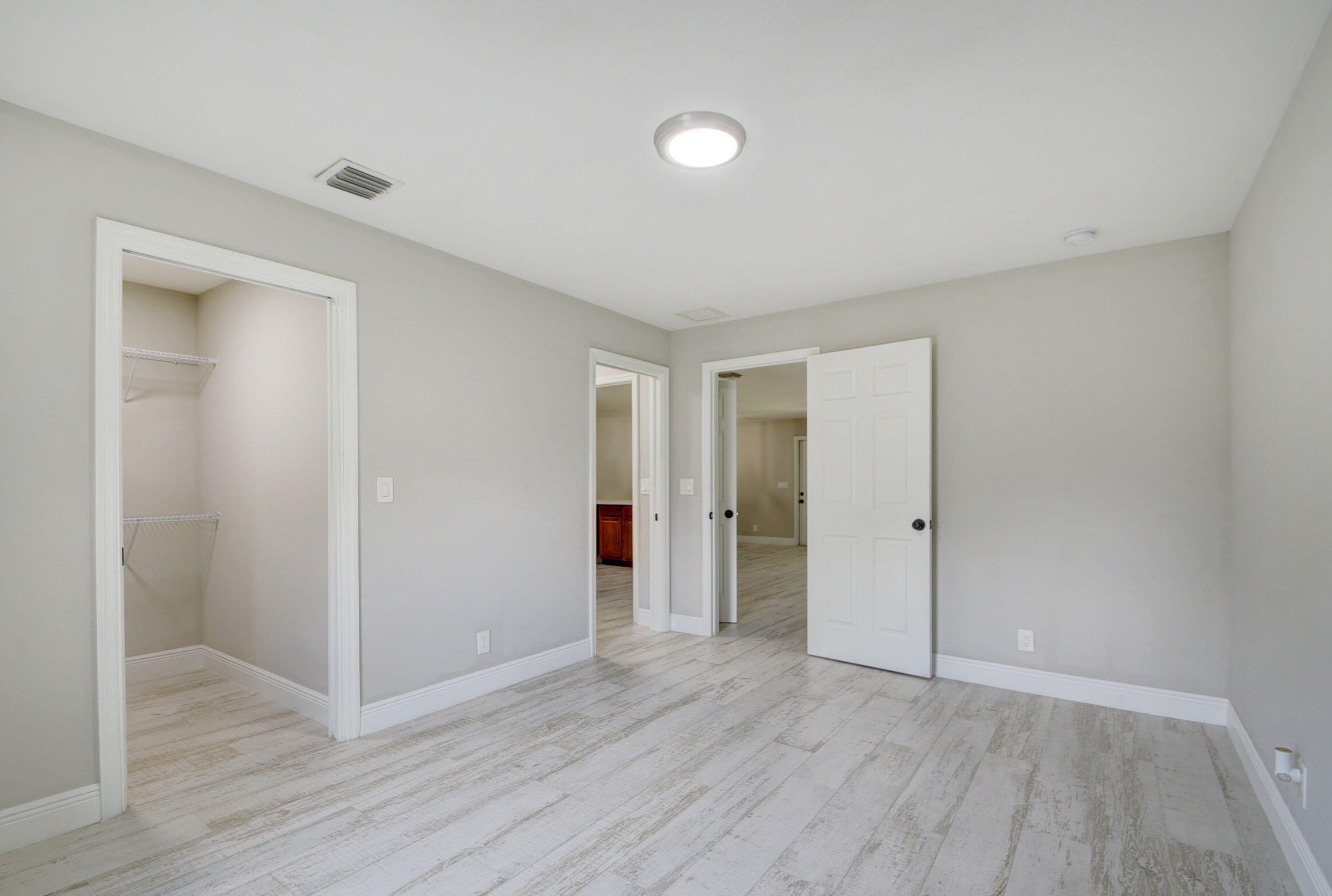 1425 Federal Hwy, Lake Worth FL  33460-1942 exterior