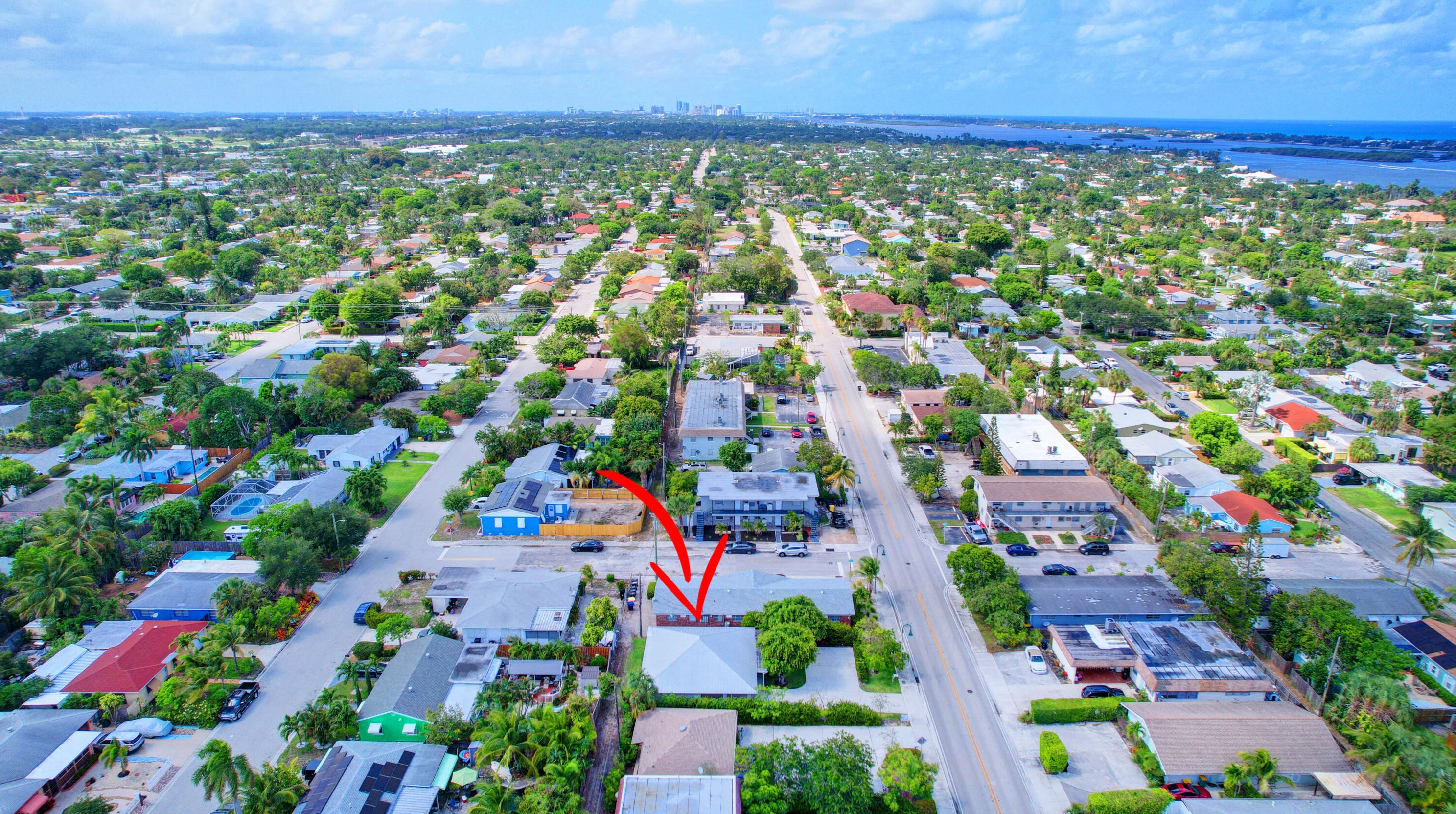 1425 Federal Hwy, Lake Worth FL  33460-1942 exterior