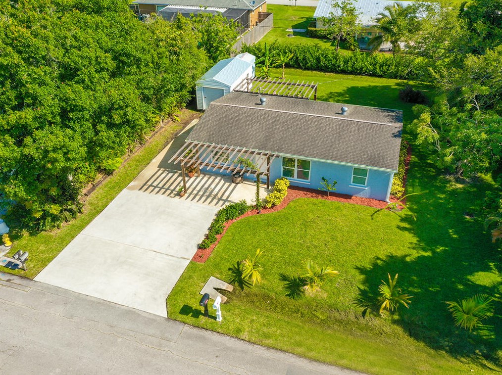 927 Sw 37th St, Palm City, FL 34990
