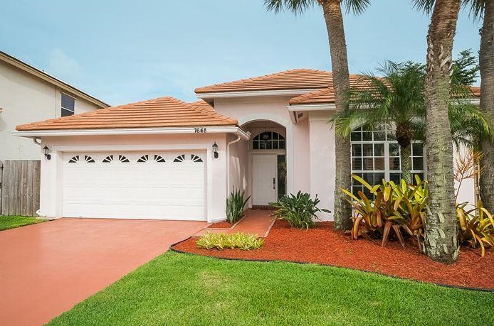 7648 Oakboro Dr, Lake Worth, FL 33467