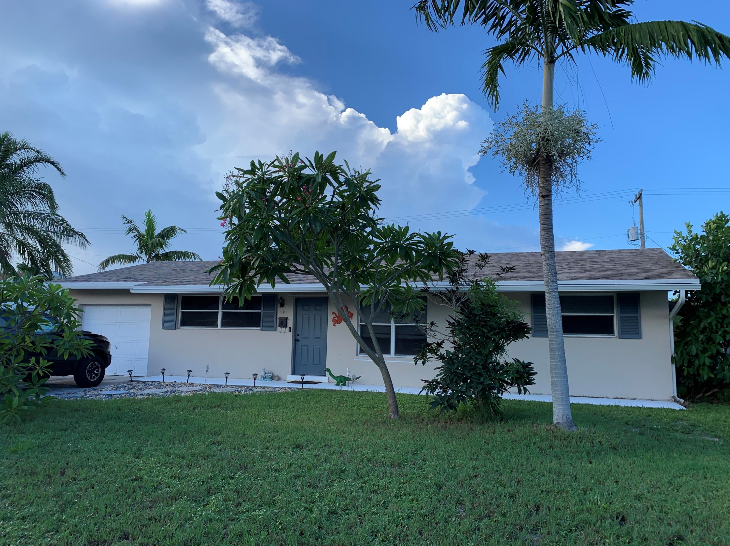 243 Sw 4th St, Boca Raton, FL 33432