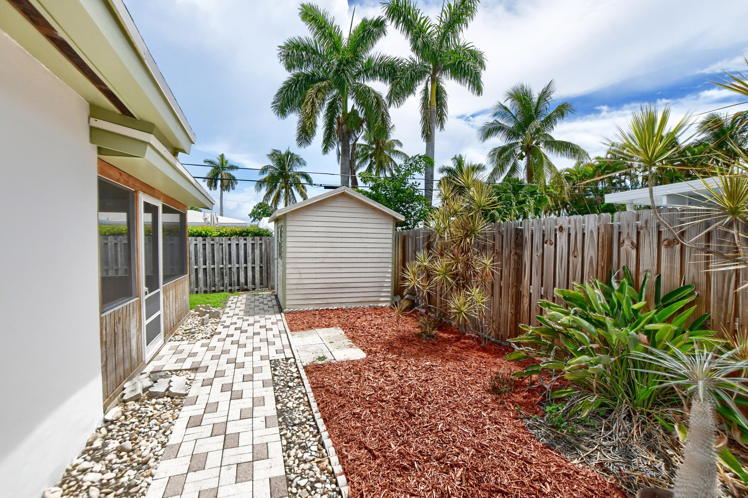 381 28th Ter, Boca Raton FL  33431-6834 exterior