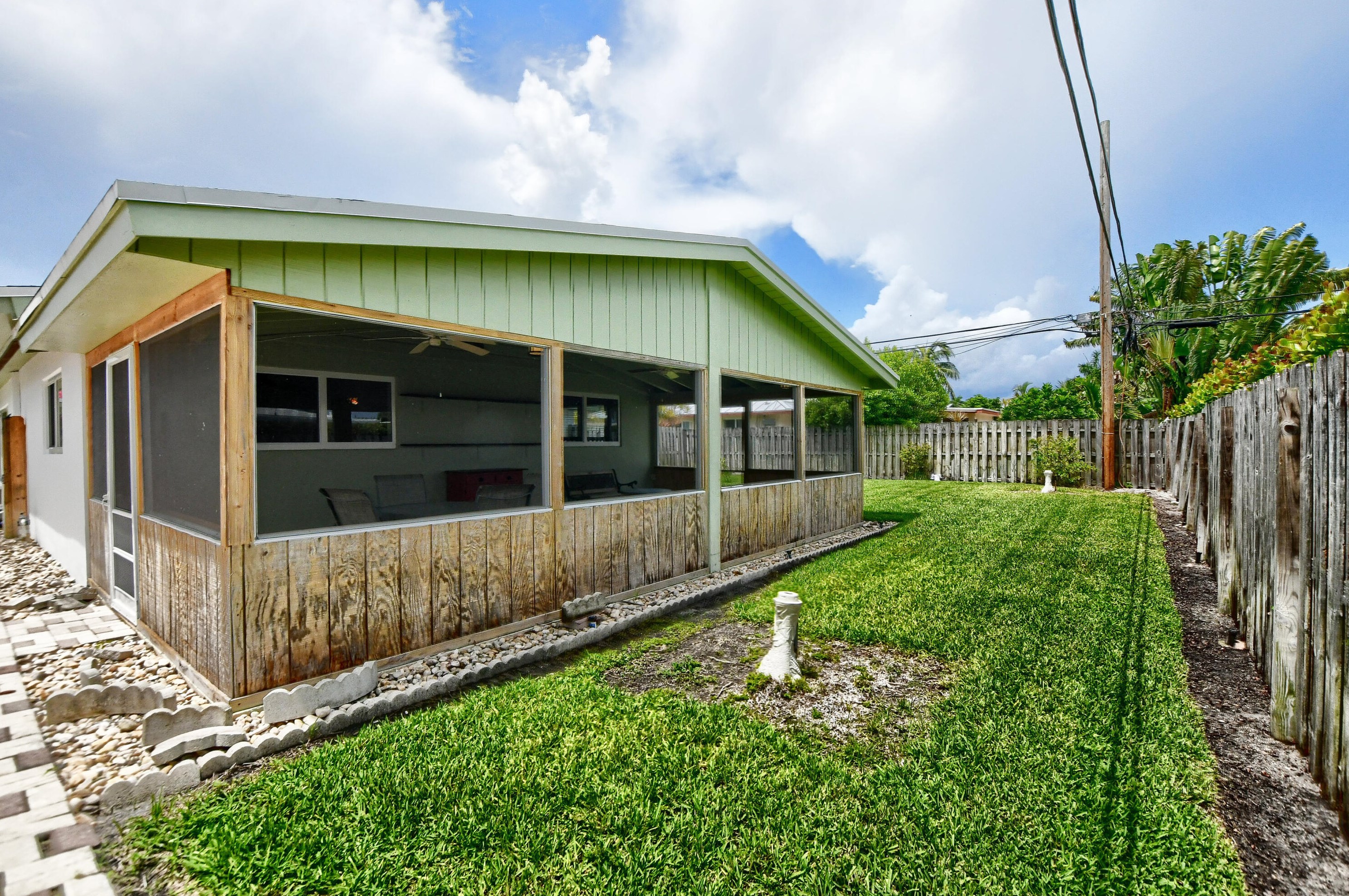 381 28th Ter, Boca Raton FL  33431-6834 exterior