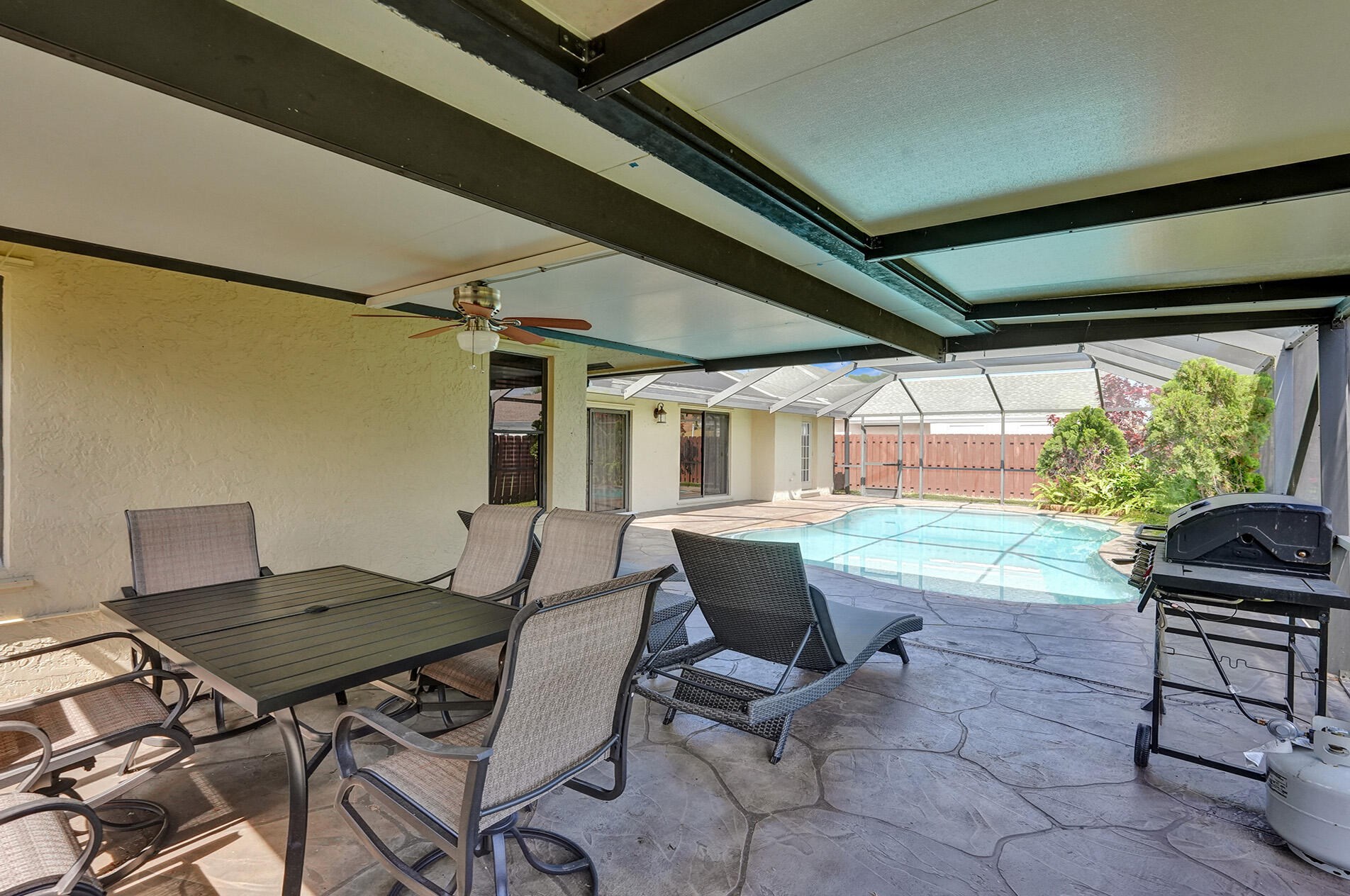 18315 182nd Ct, Boca Raton FL  33498-1520 exterior