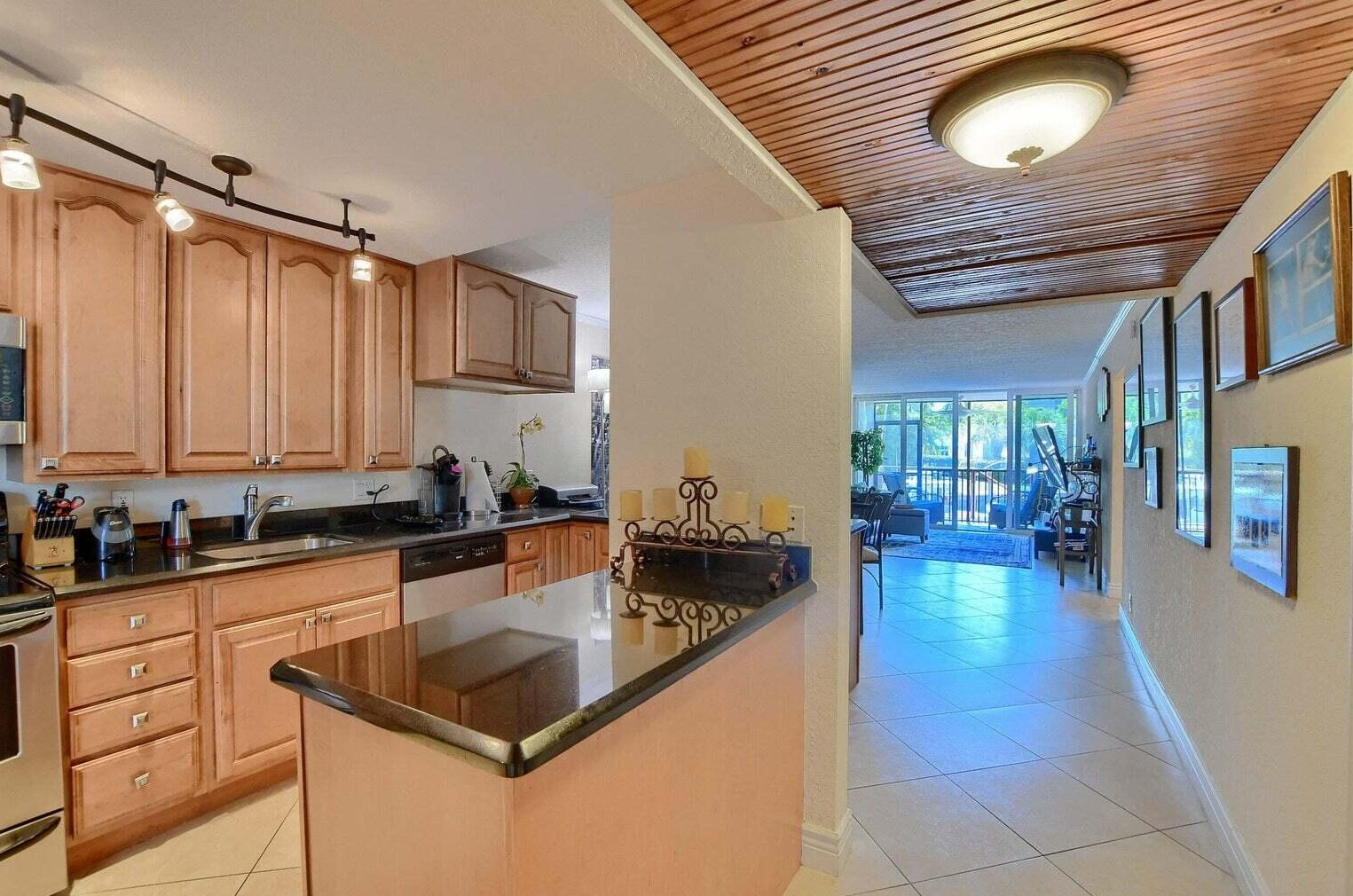 3 Royal Palm Way # 102, Boca Raton, FL 33432
