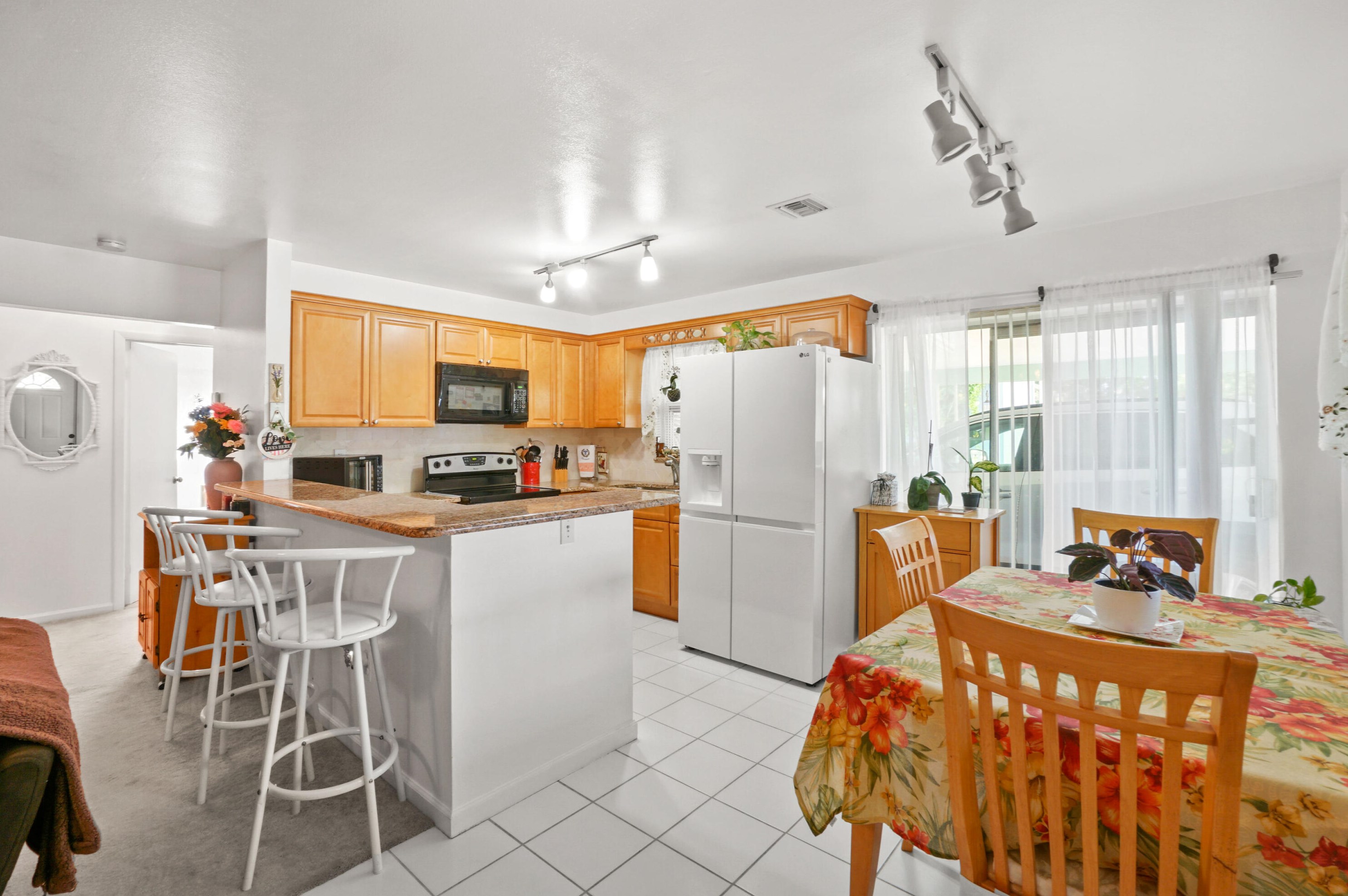 5657 Avalon Dr, Stuart FL  34997-8508 exterior