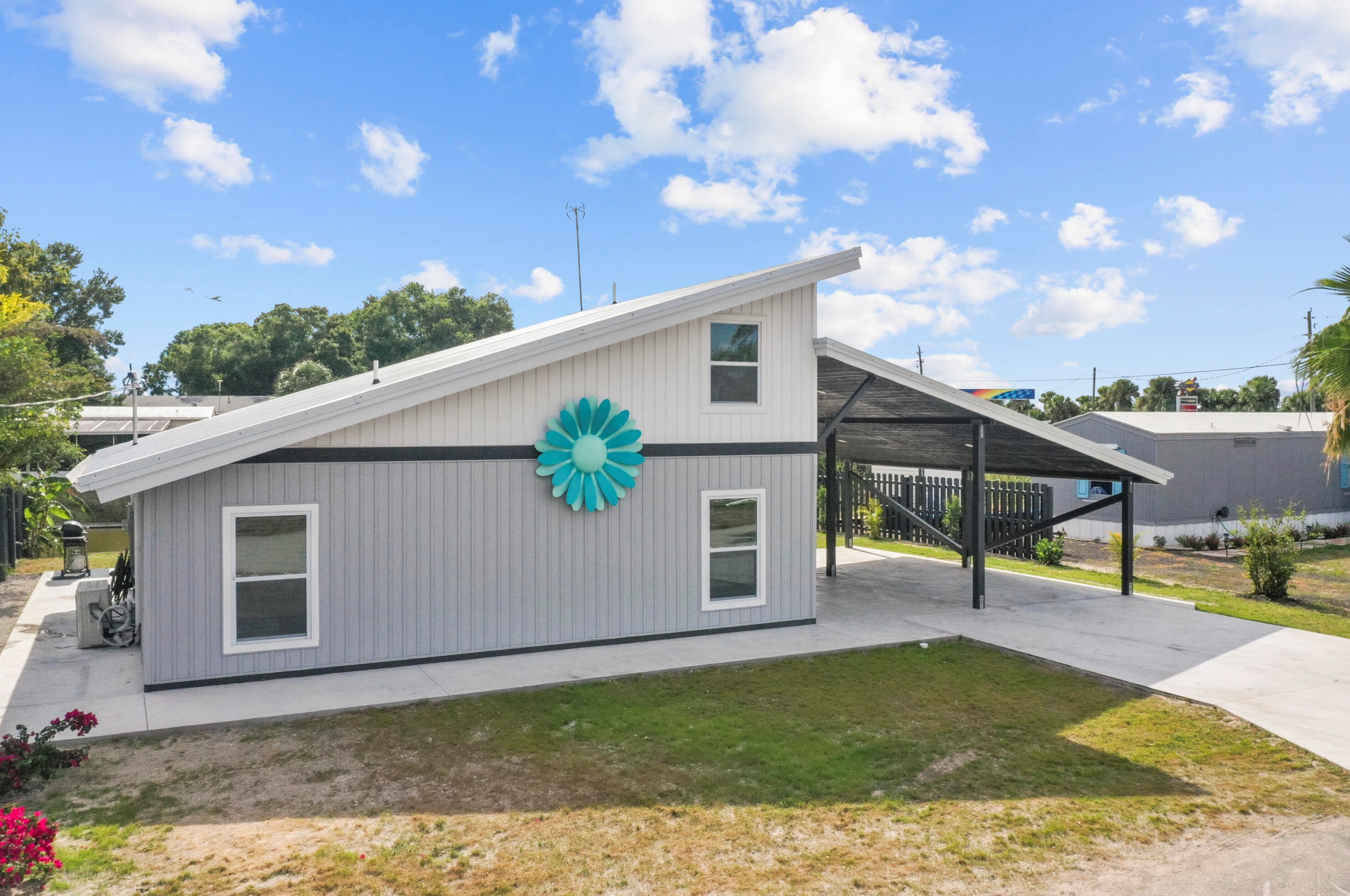 1052 10th St, Okeechobee FL  34974-5370 exterior