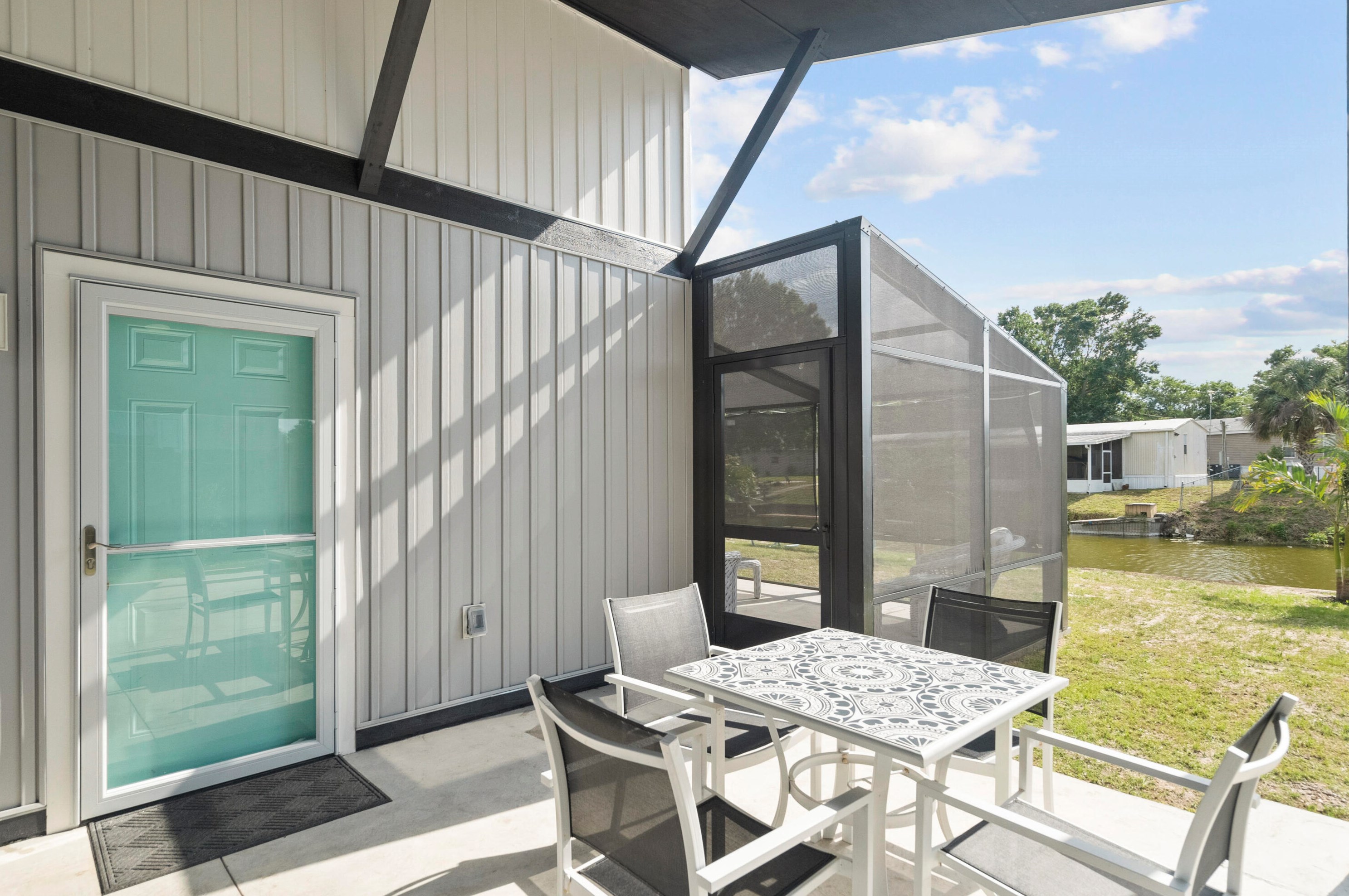 1052 10th St, Okeechobee FL  34974-5370 exterior