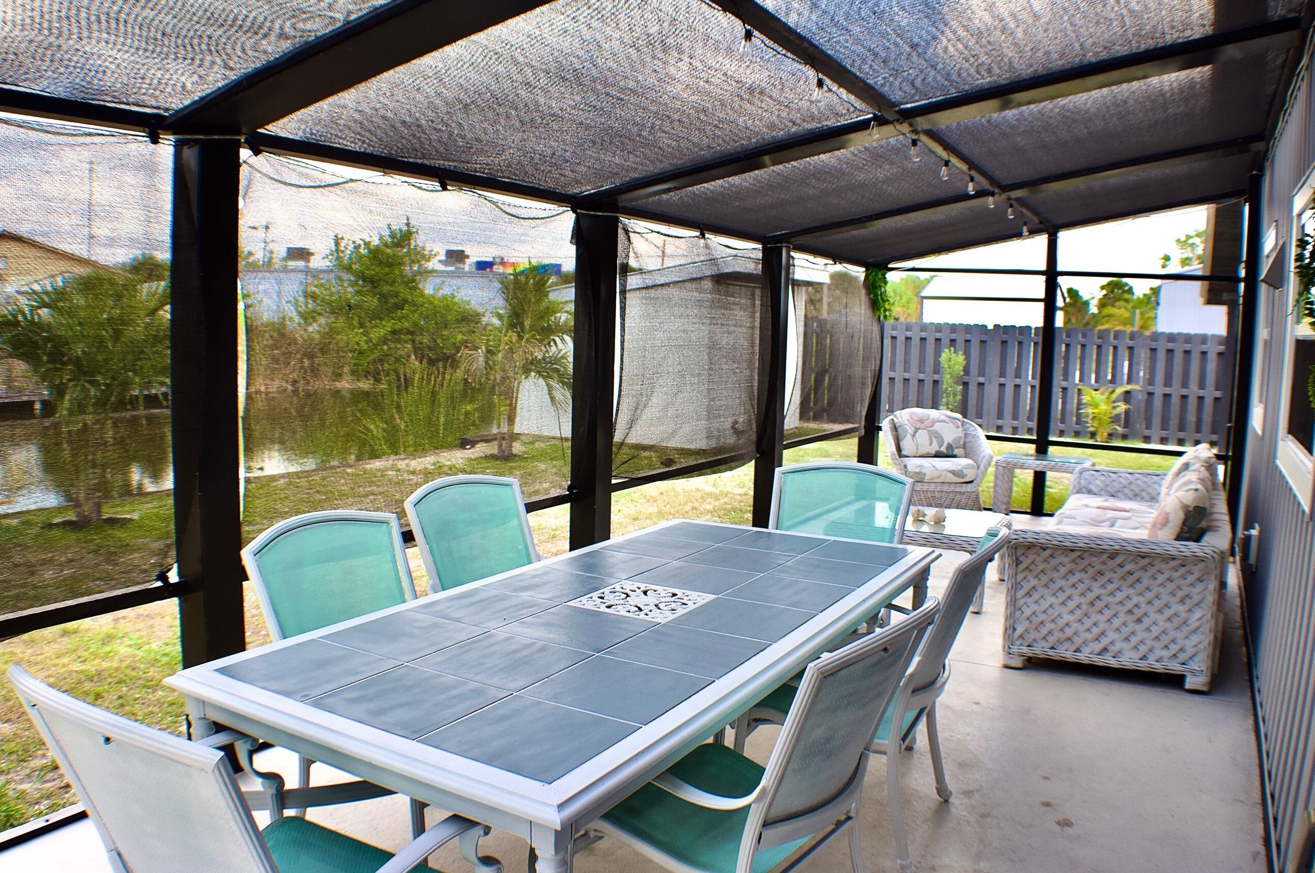 1052 10th St, Okeechobee FL  34974-5370 exterior