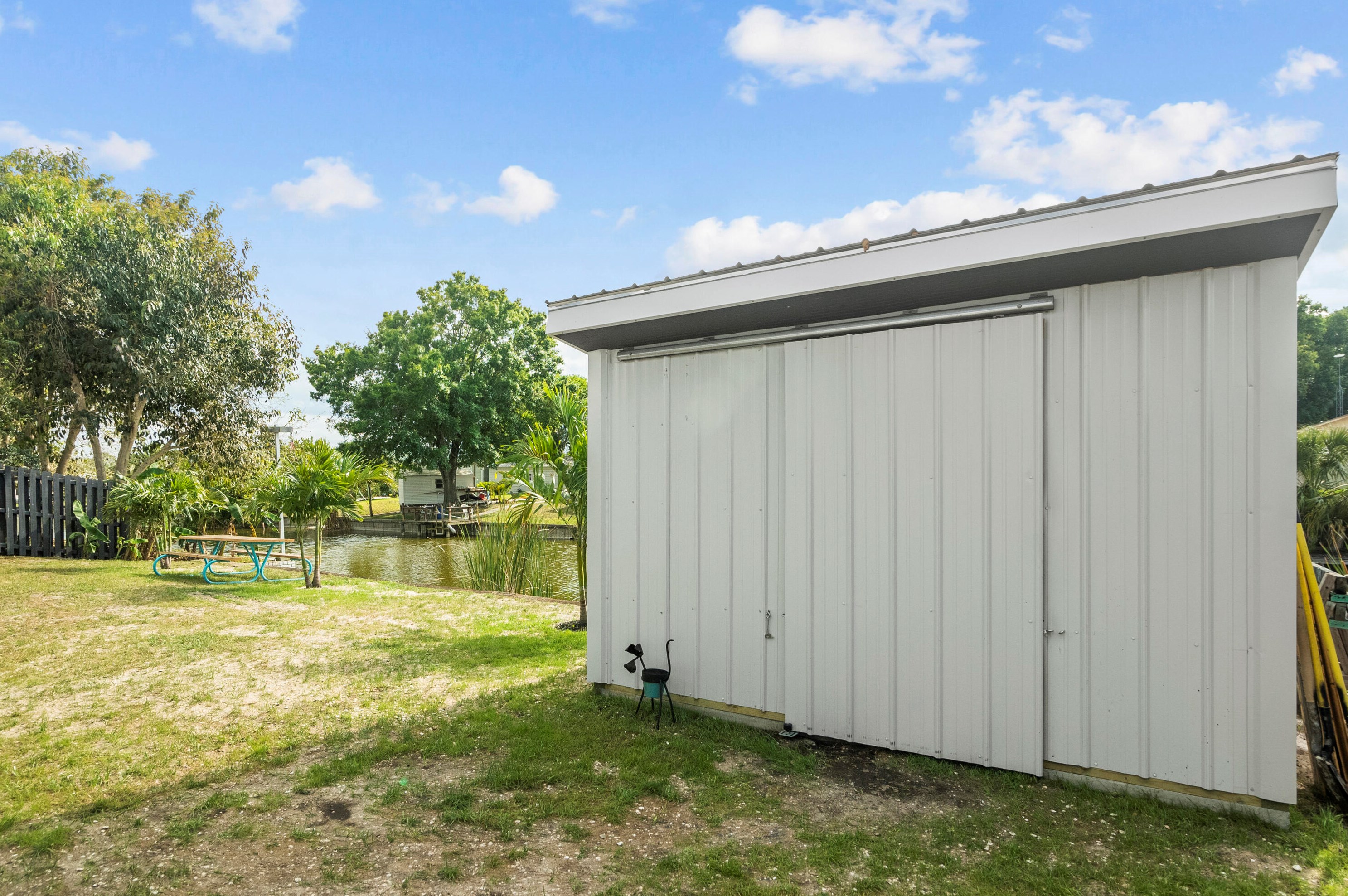 1052 10th St, Okeechobee FL  34974-5370 exterior