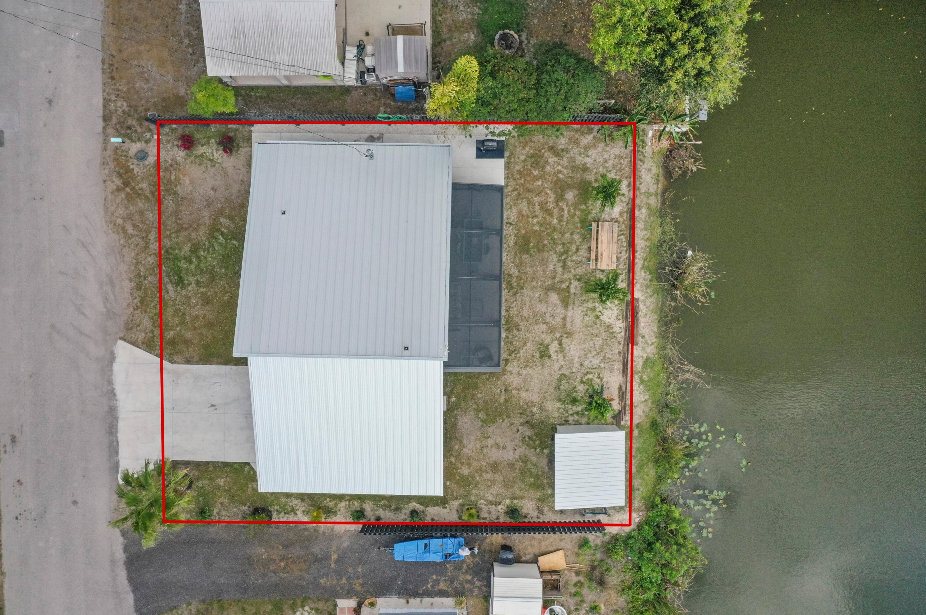1052 10th St, Okeechobee FL  34974-5370 exterior