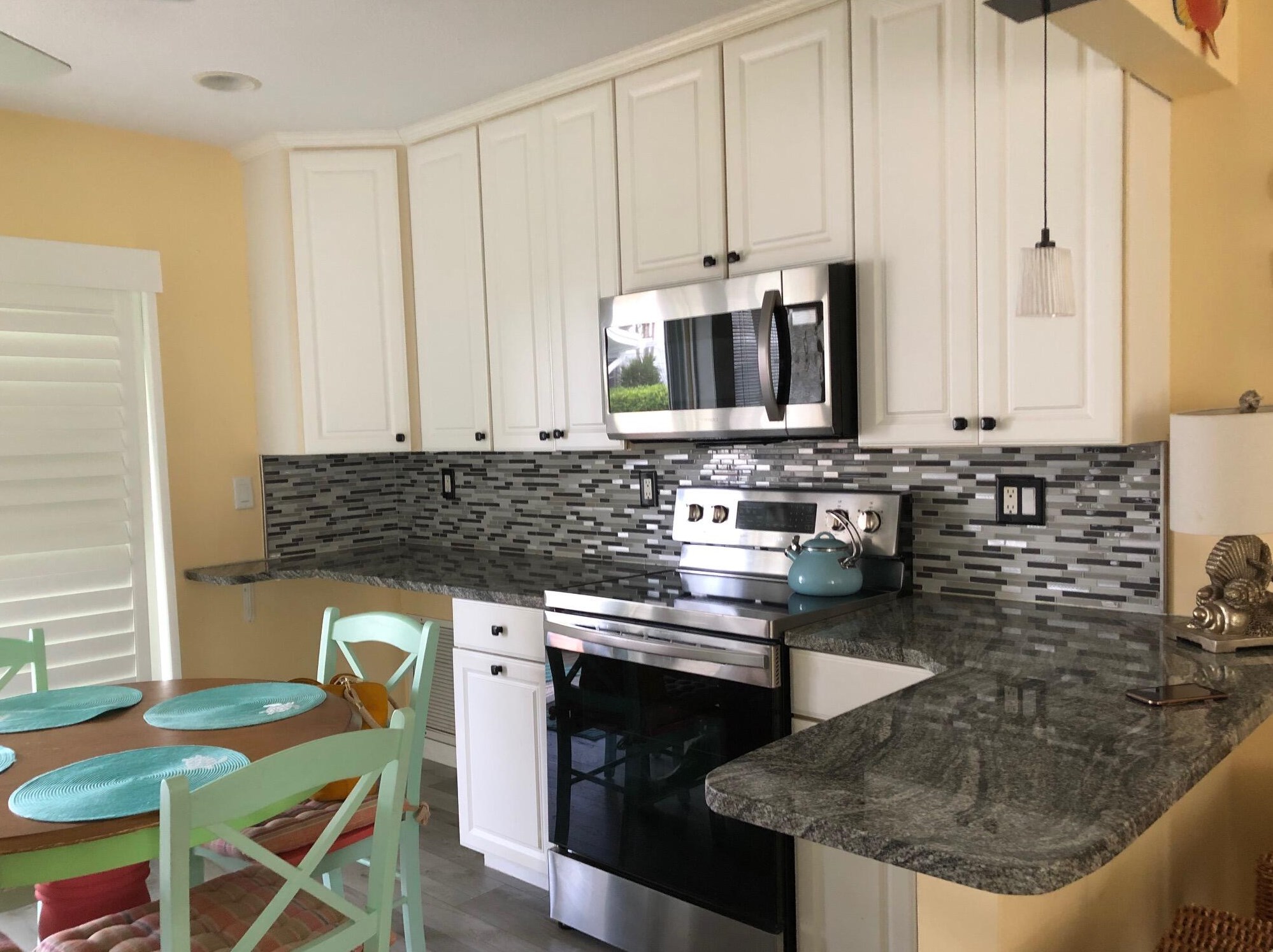 2010 6th Ave, Boynton Beach FL  33426-4615 exterior