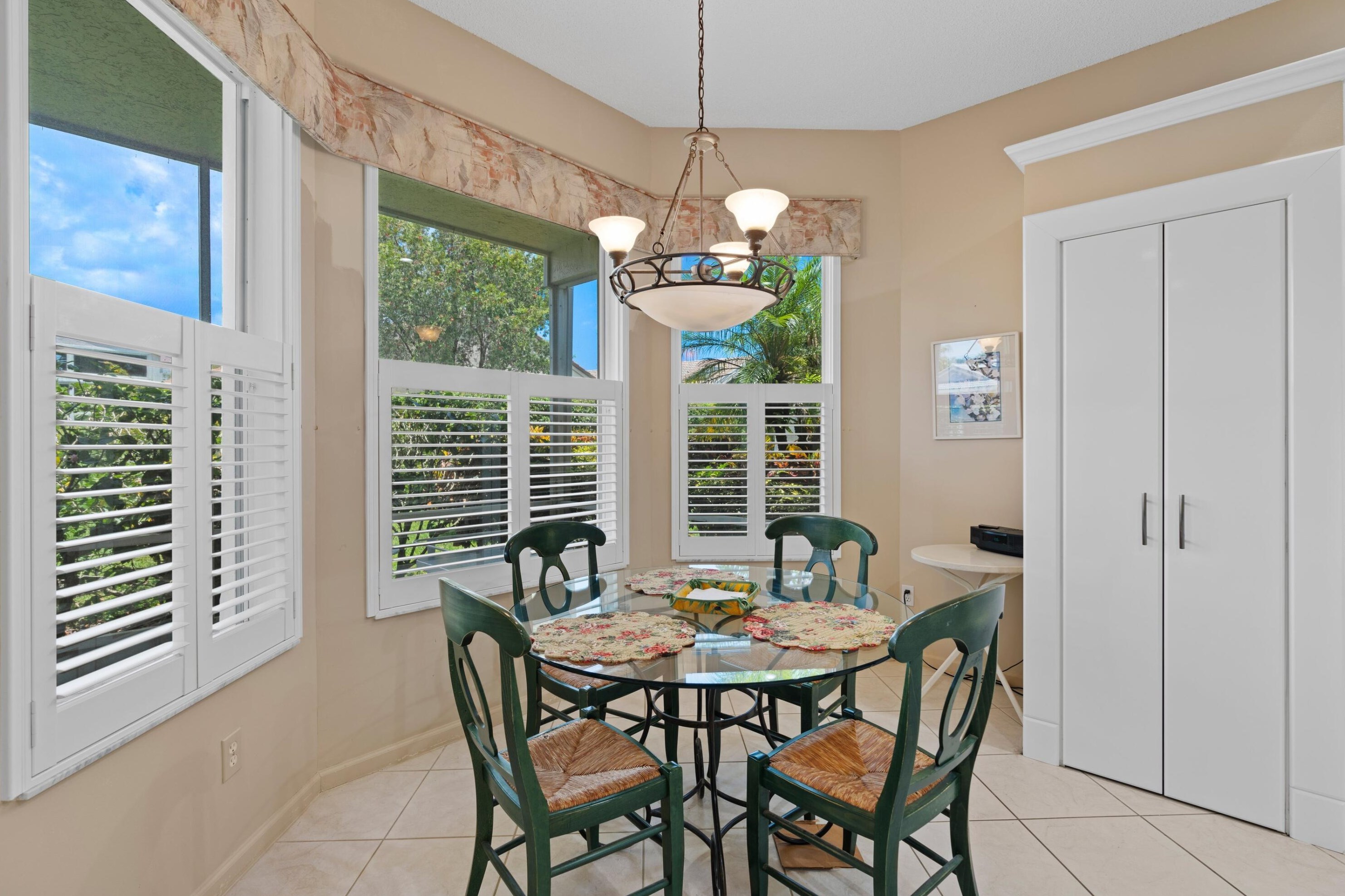 6657 Hawaiian Ave, Boynton Beach FL  33437-7020 exterior