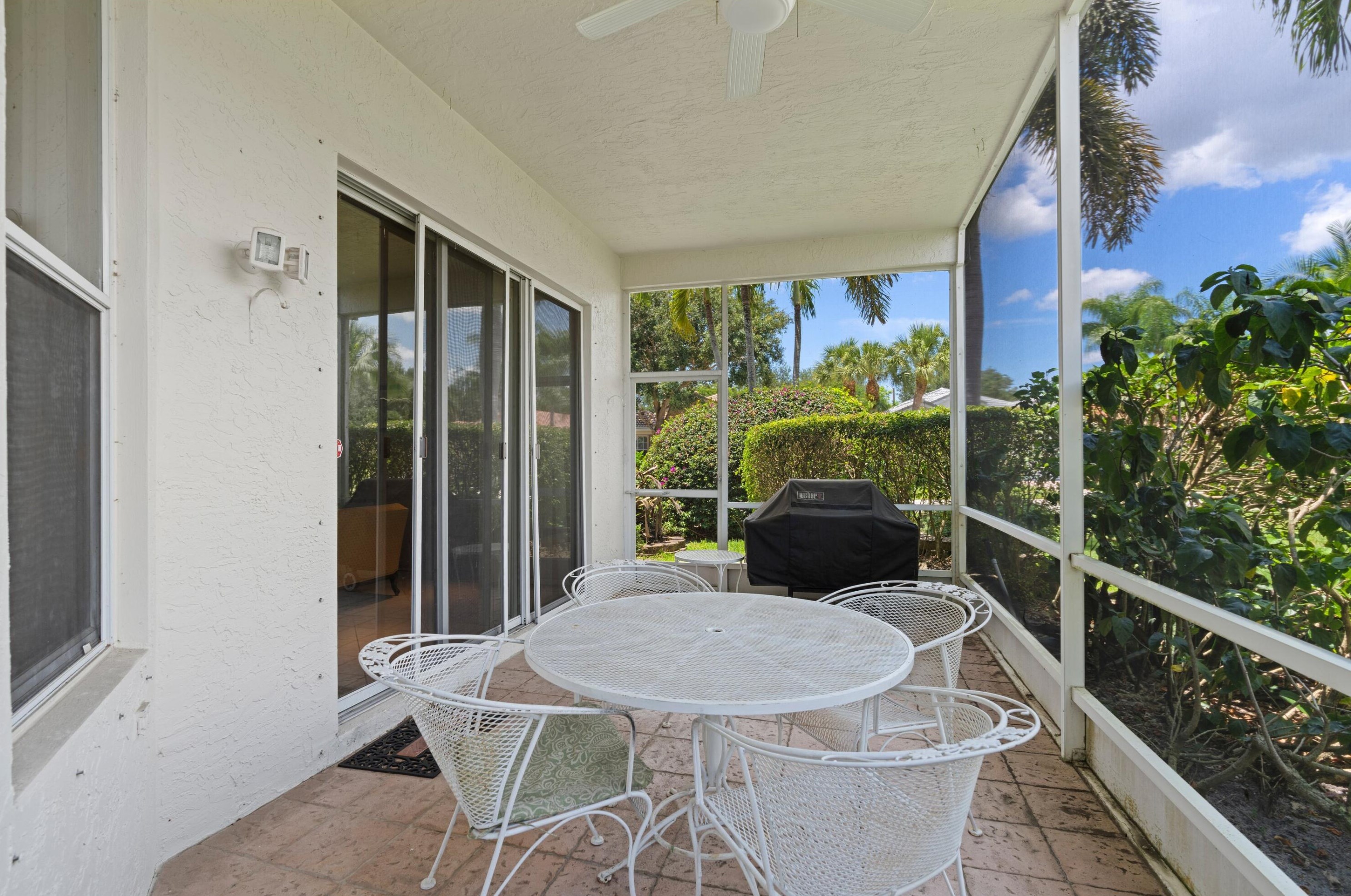 6657 Hawaiian Ave, Boynton Beach FL  33437-7020 exterior