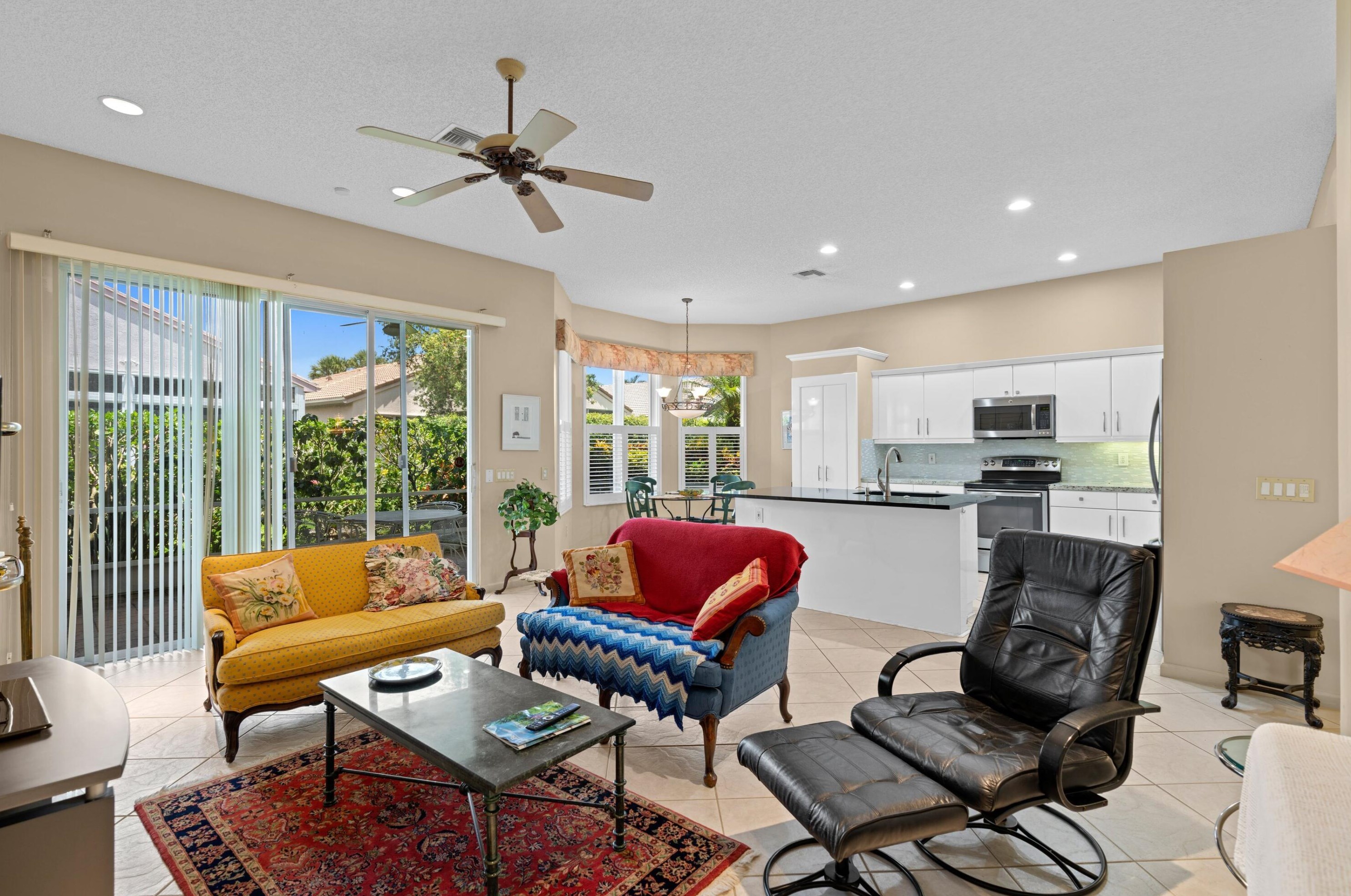 6657 Hawaiian Ave, Boynton Beach FL  33437-7020 exterior