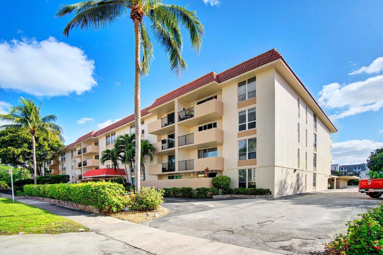 1000 Spanish River Rd #1h, Boca Raton, FL