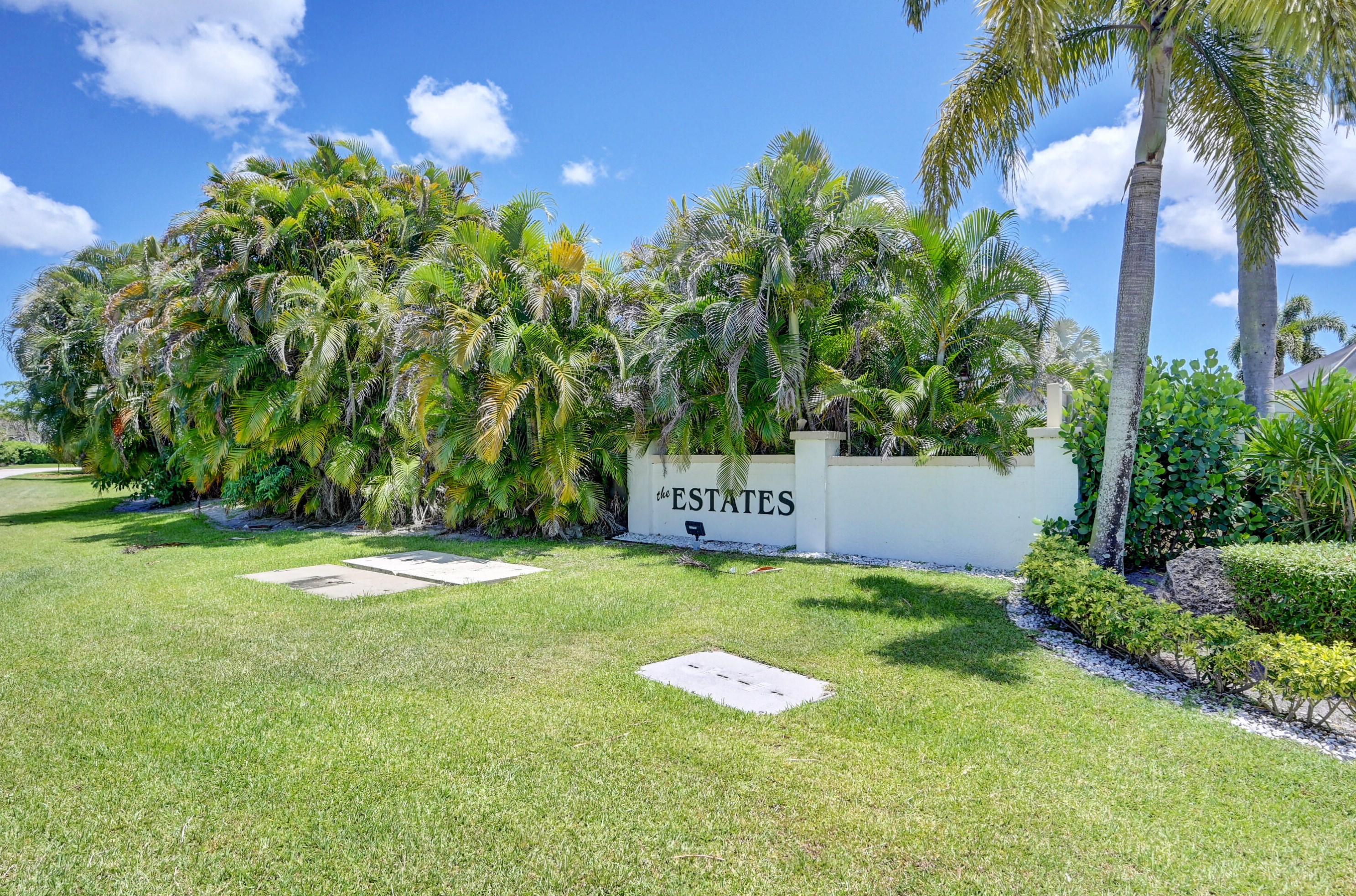 6833 Bianchini Cir, Boca Raton FL  33433-6401 exterior
