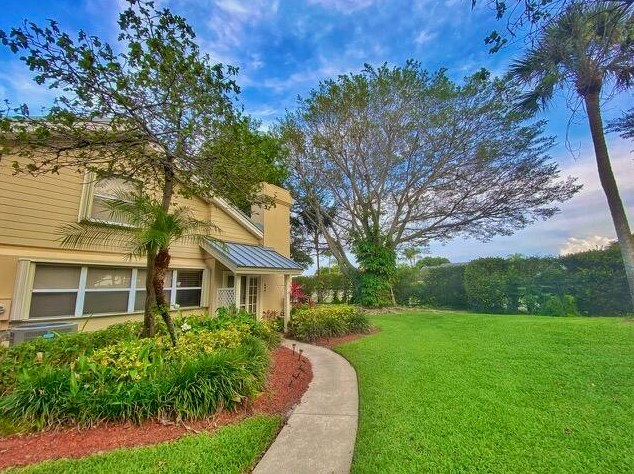 804 Bradford Ct, Boynton Beach, FL 33436-9027