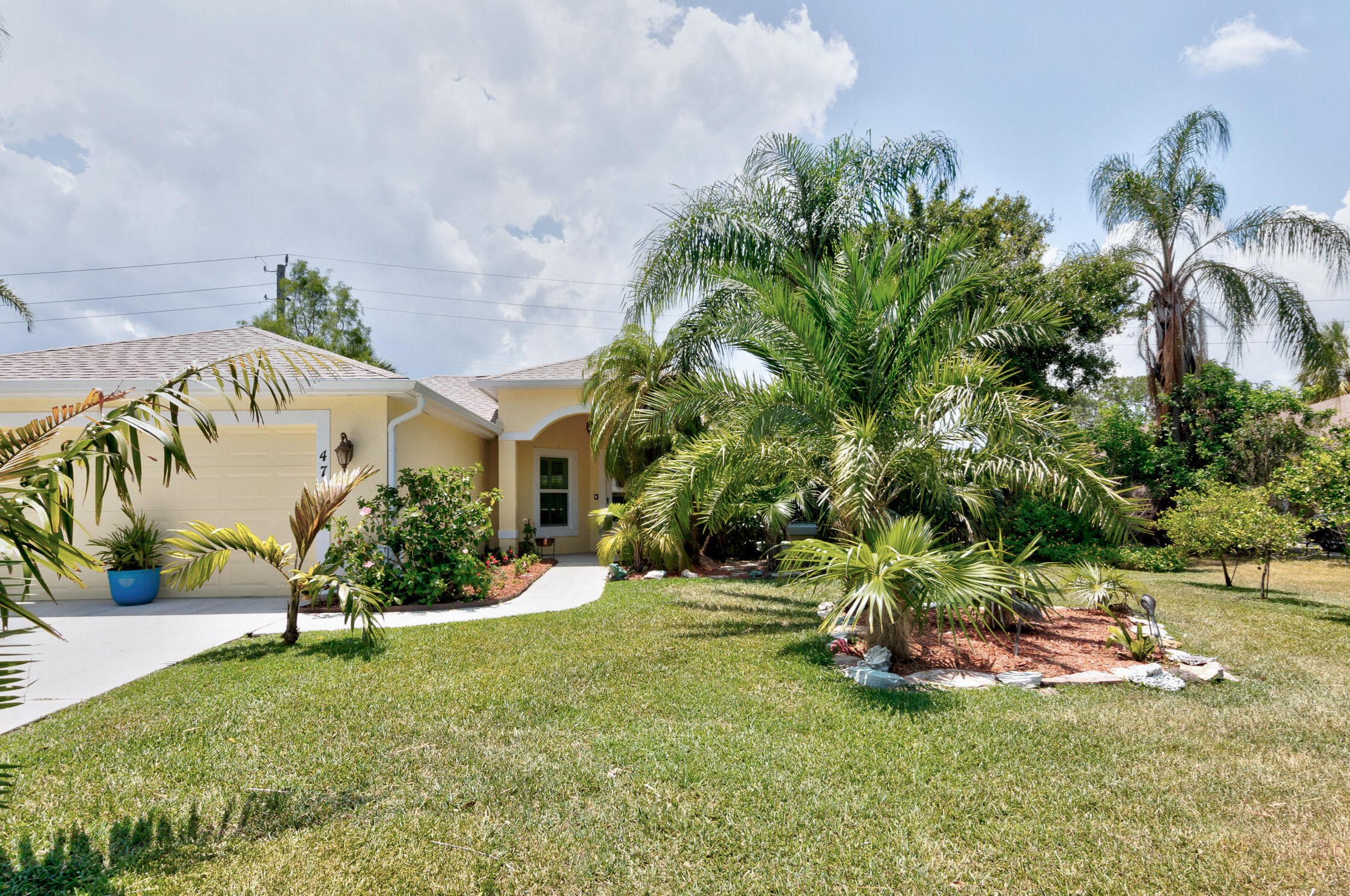 471 High Hawk Cir, Vero Beach, FL 32962-7153