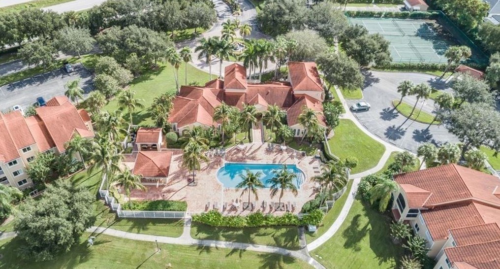 1610 N 42nd Cir #111, Vero Beach, FL 32967