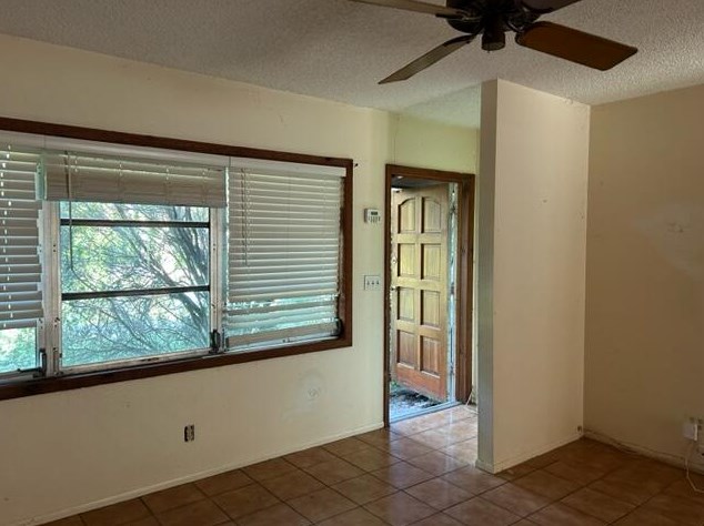 4537 Mathis St, Lake Worth, FL 33461-5140