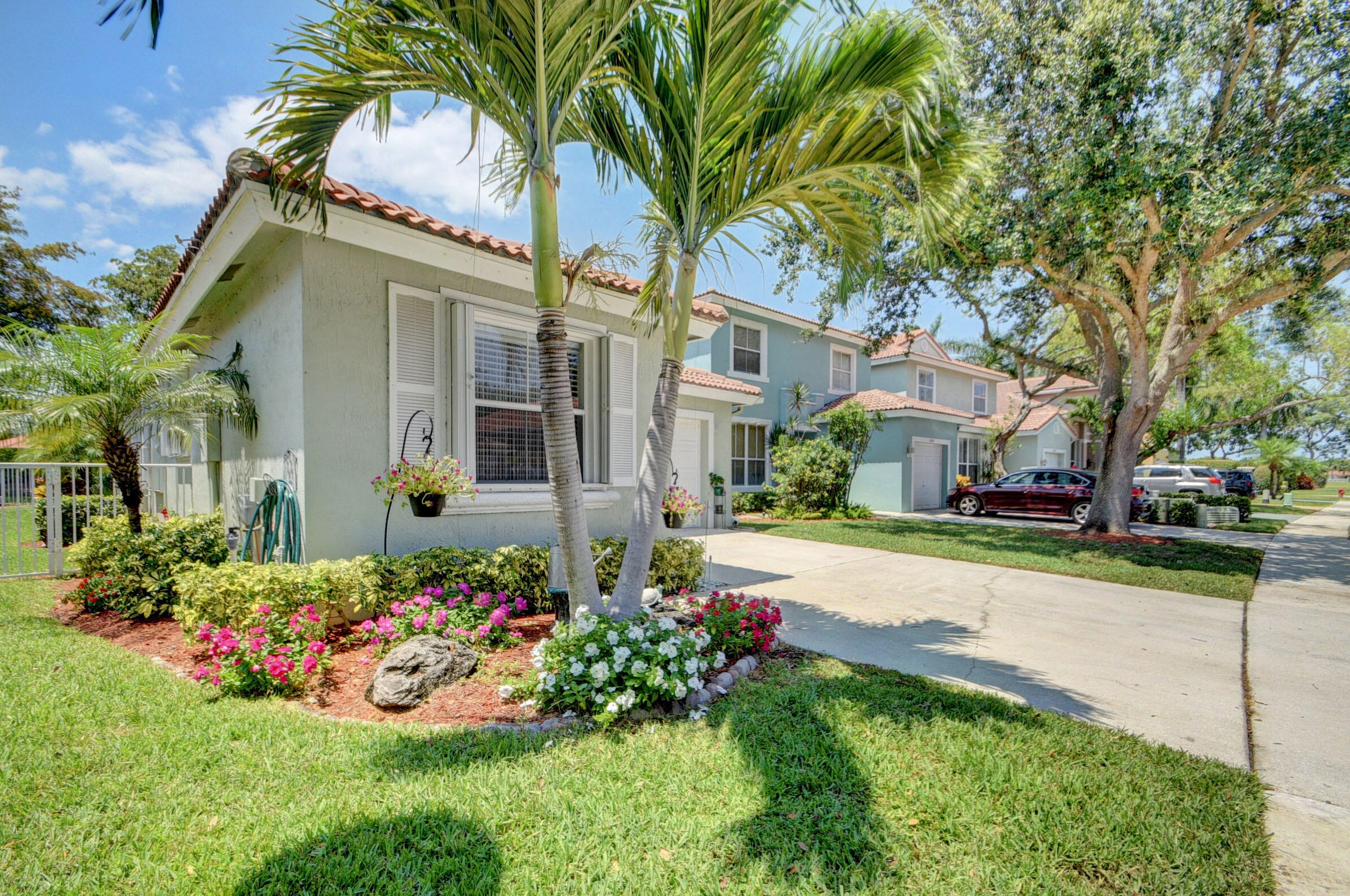 6675 Green Island Cir, Lake Worth, FL 33463-7003