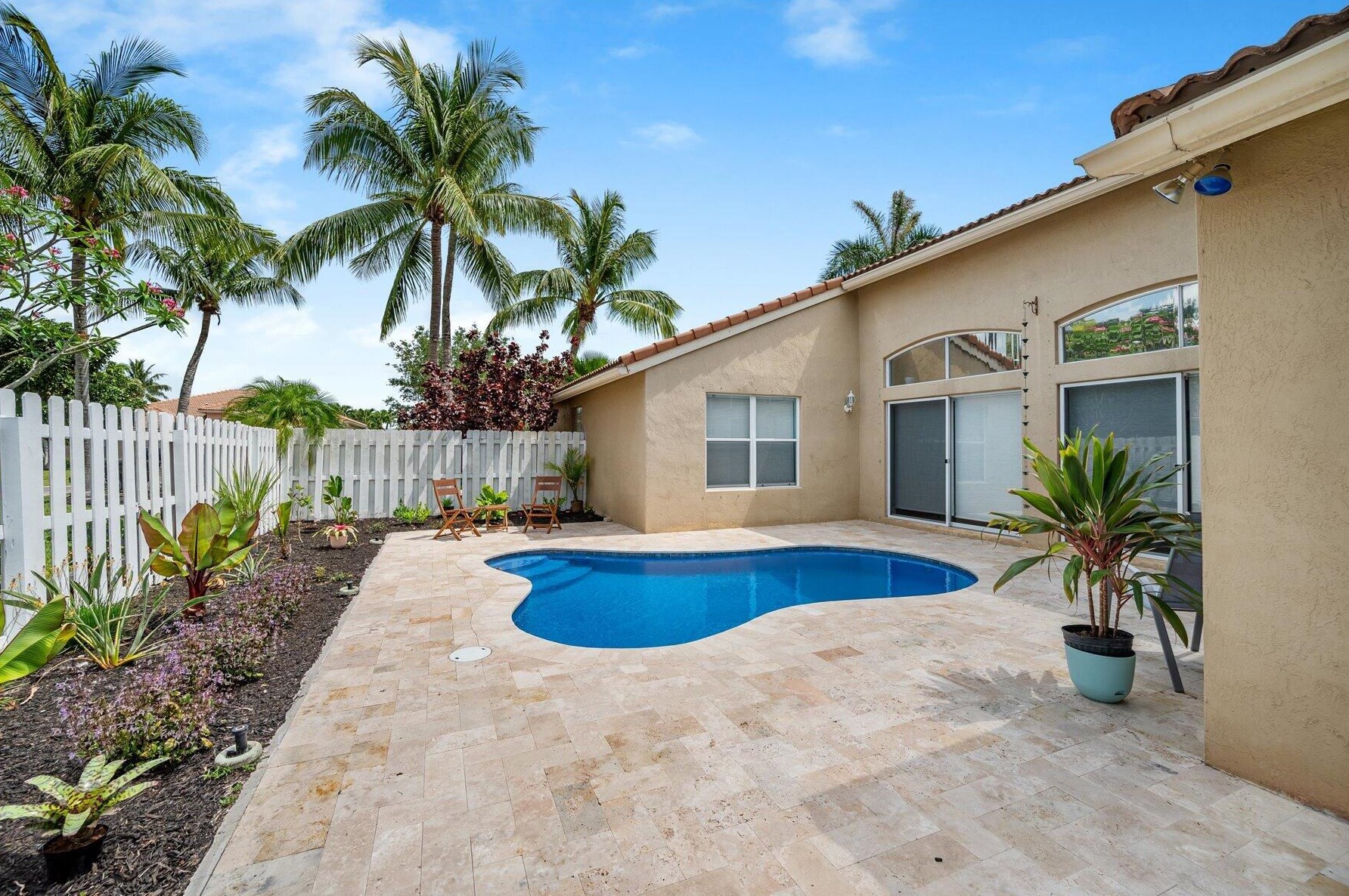 5381 Oakmont Village Cir, Lake Worth FL  33463-8203 exterior