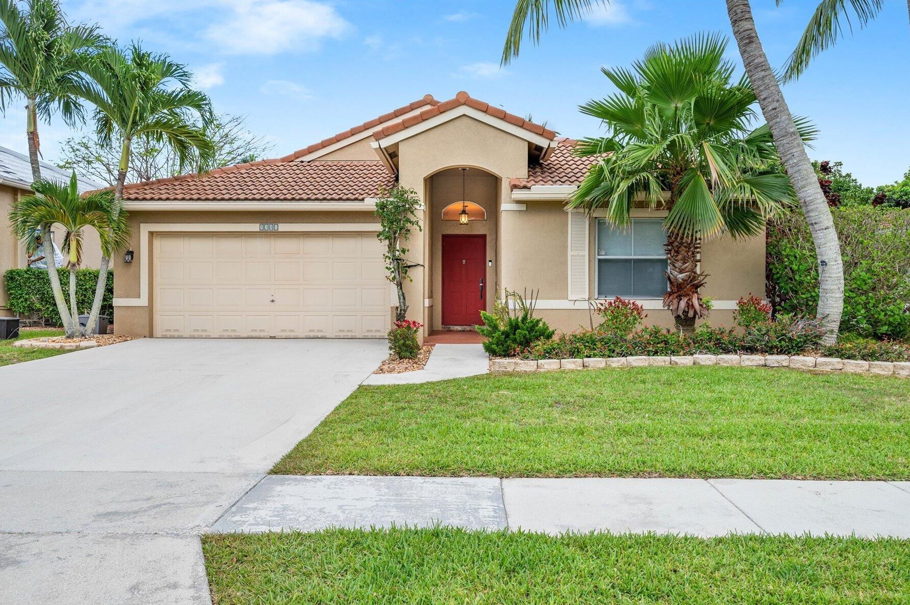 5381 Oakmont Village Cir, Lake Worth FL  33463-8203 exterior