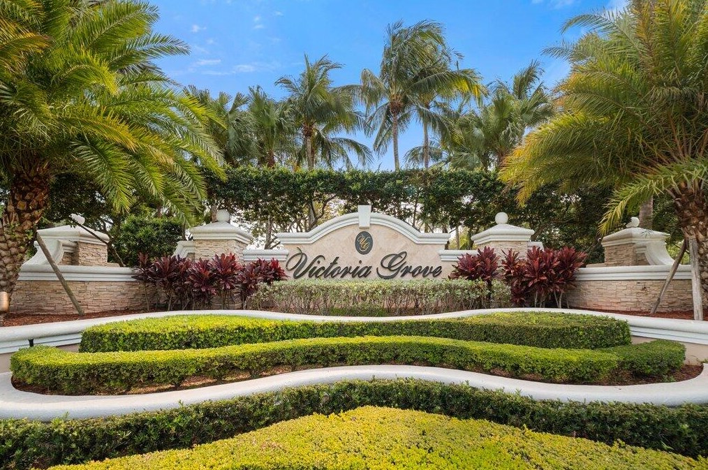135 Lancaster Way, West Palm Beach, FL 33414-4355