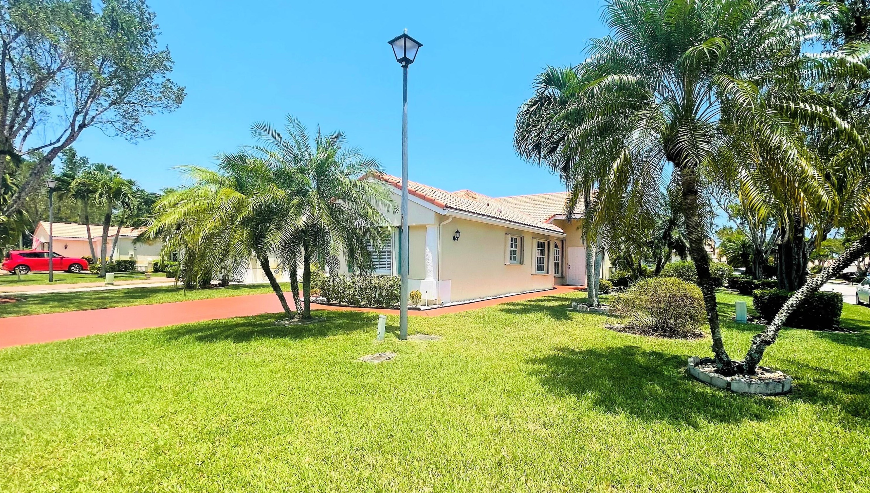 15236 Lake Wildflower Rd, Delray Beach, FL 33484